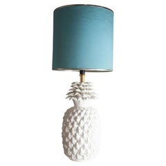 Retro Italian 1960s White Ceramic Table Lamp Depicting the Exotic Pineapple Fruit