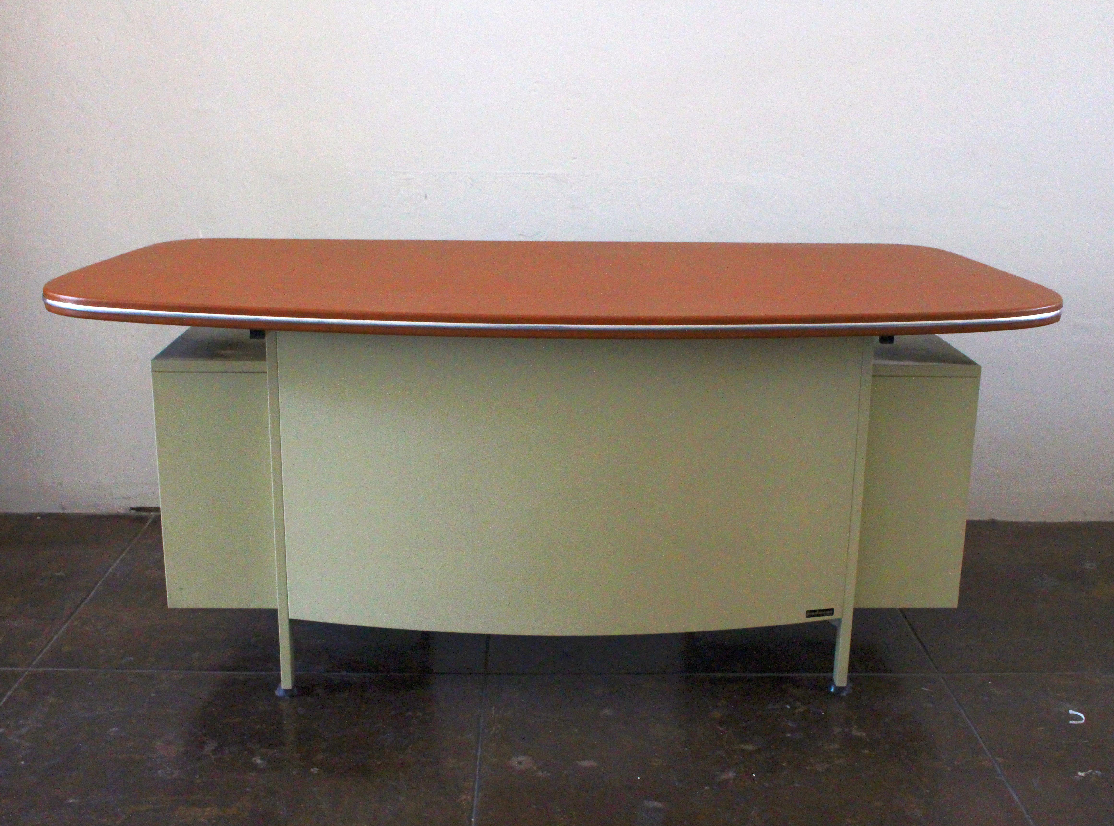 Italian 1960s Desk buy Padovan Vicenza In Good Condition In Los Angeles, CA