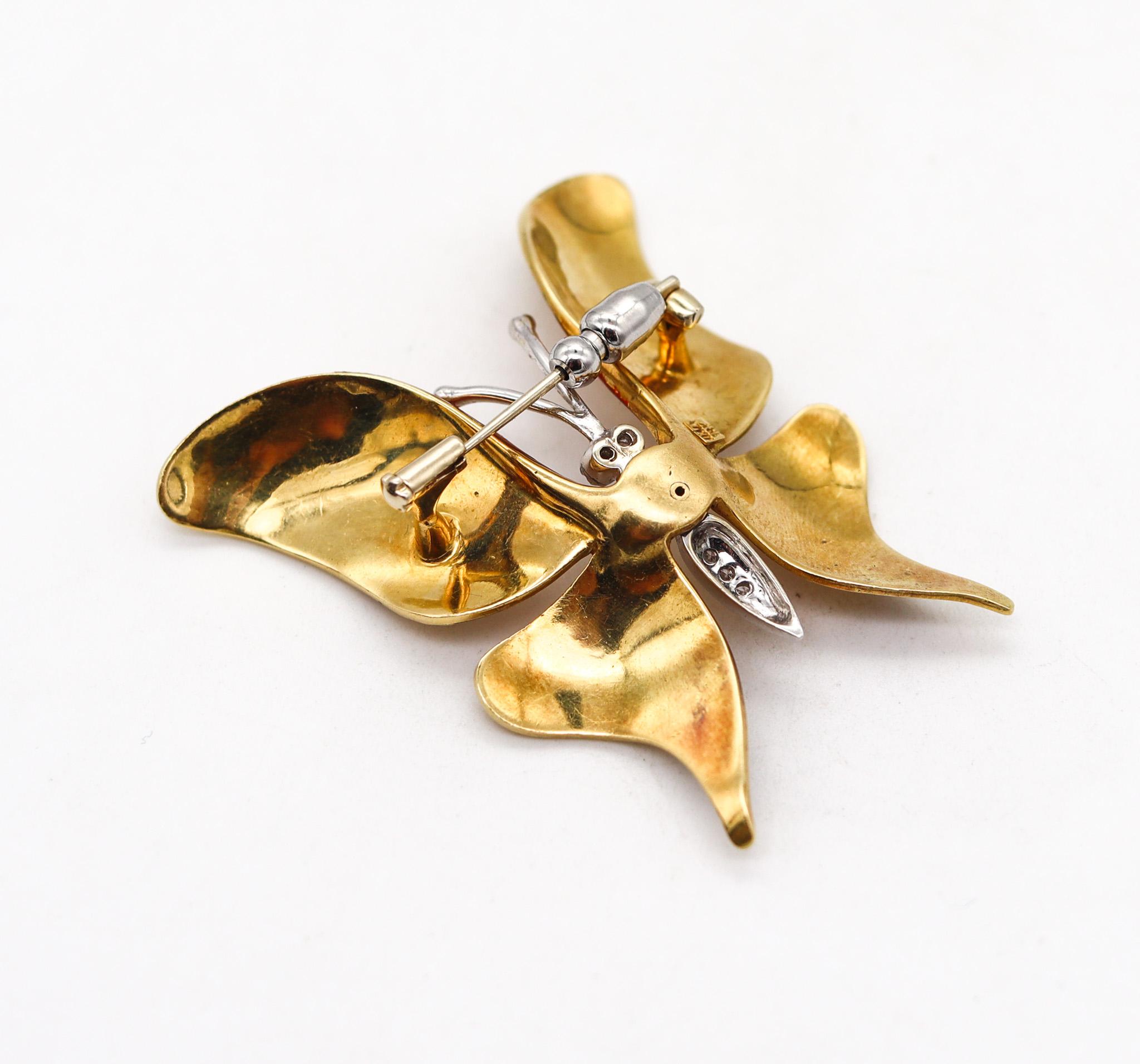 Modernist Italian 1970 Colorful Butterfly Enameled Brooch 18kt Yellow Gold with Diamonds For Sale