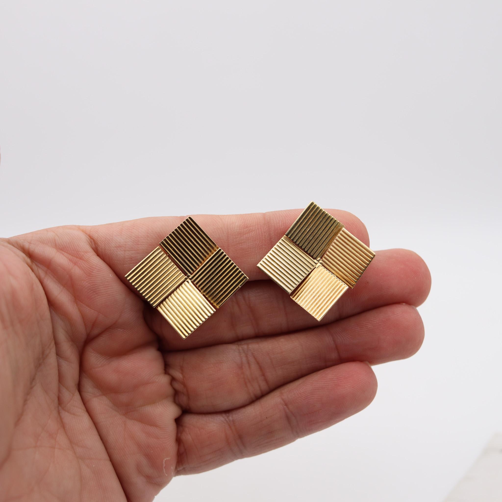 Italian 1970 Geometric Squares Clip on Earrings In Solid 18Kt Yellow Gold 1