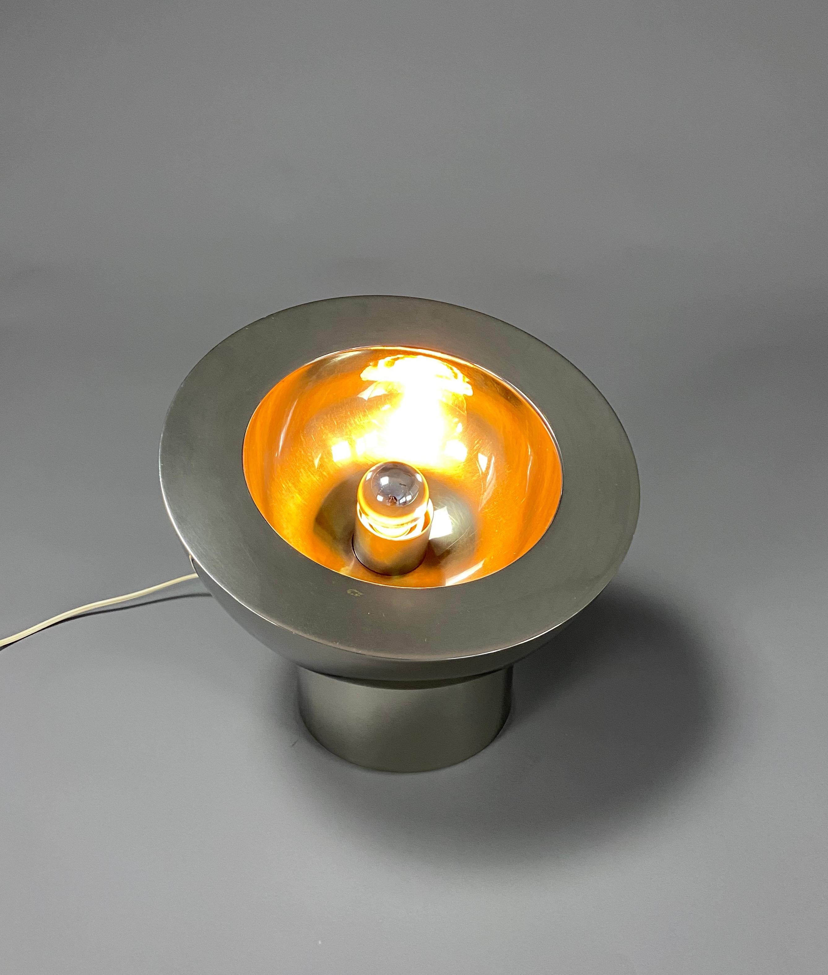 Lampe de bureau italienne réglable en métal nickelé des années 1970 Bon état - En vente à Weesp, NL