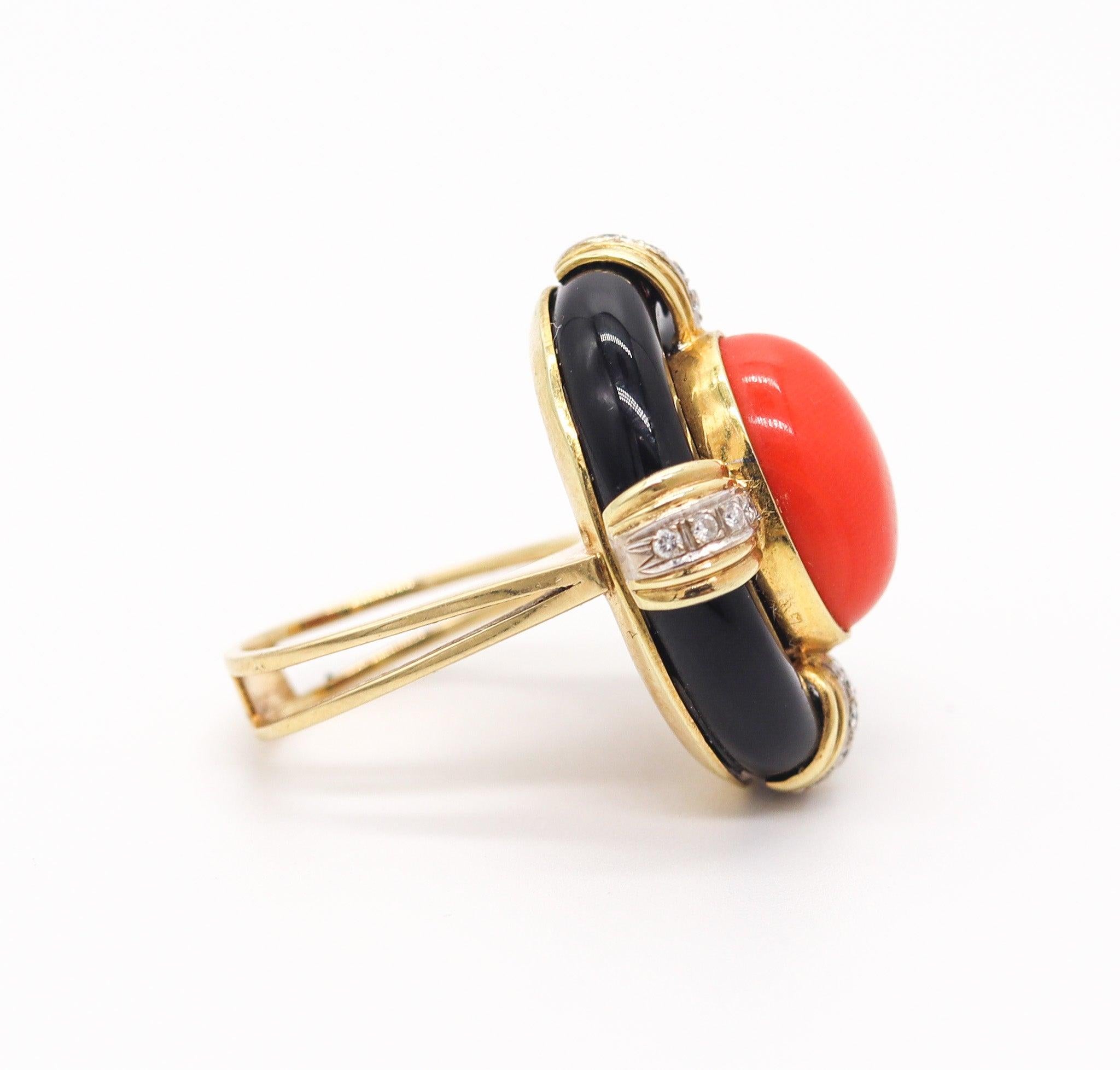 Cabochon ITALIAN 1970 Retro Modern Cocktail Ring In 18Kt Gold With Coral, Diamonds & Onyx For Sale