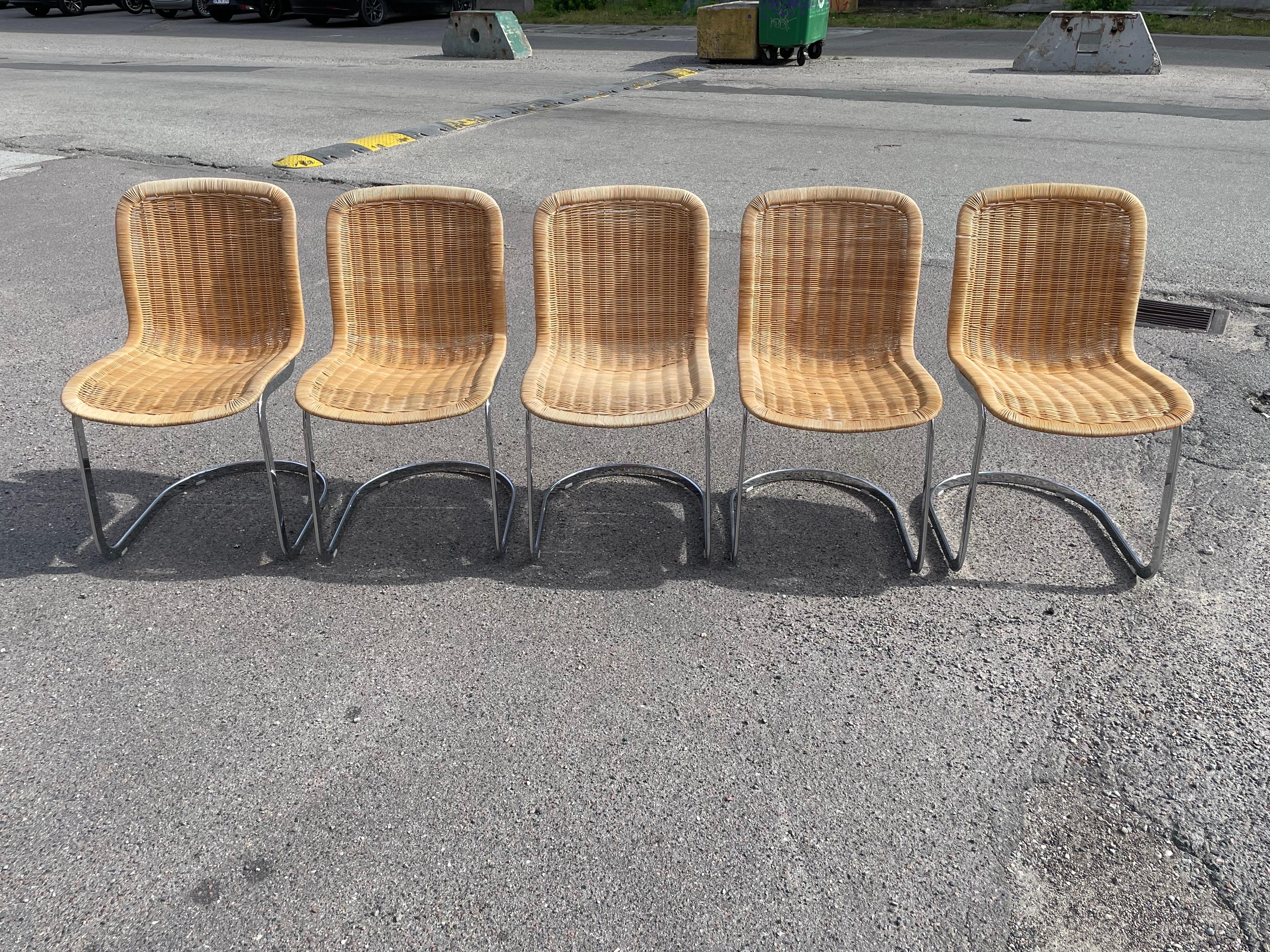 Set of 5 italian cantilever dining chairs in rattan and chrome. Made by Cidue, 1970s - rattan dining chair -  - mid century modern dining chairs