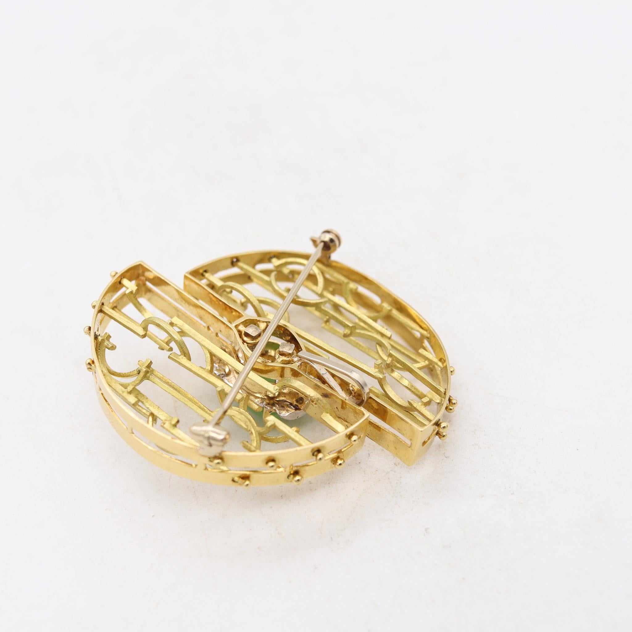 Mixed Cut Italian 1970 Studio Kinetic Pendant Brooch In 18 Kt Gold With 9.74 Cts Diamonds  For Sale