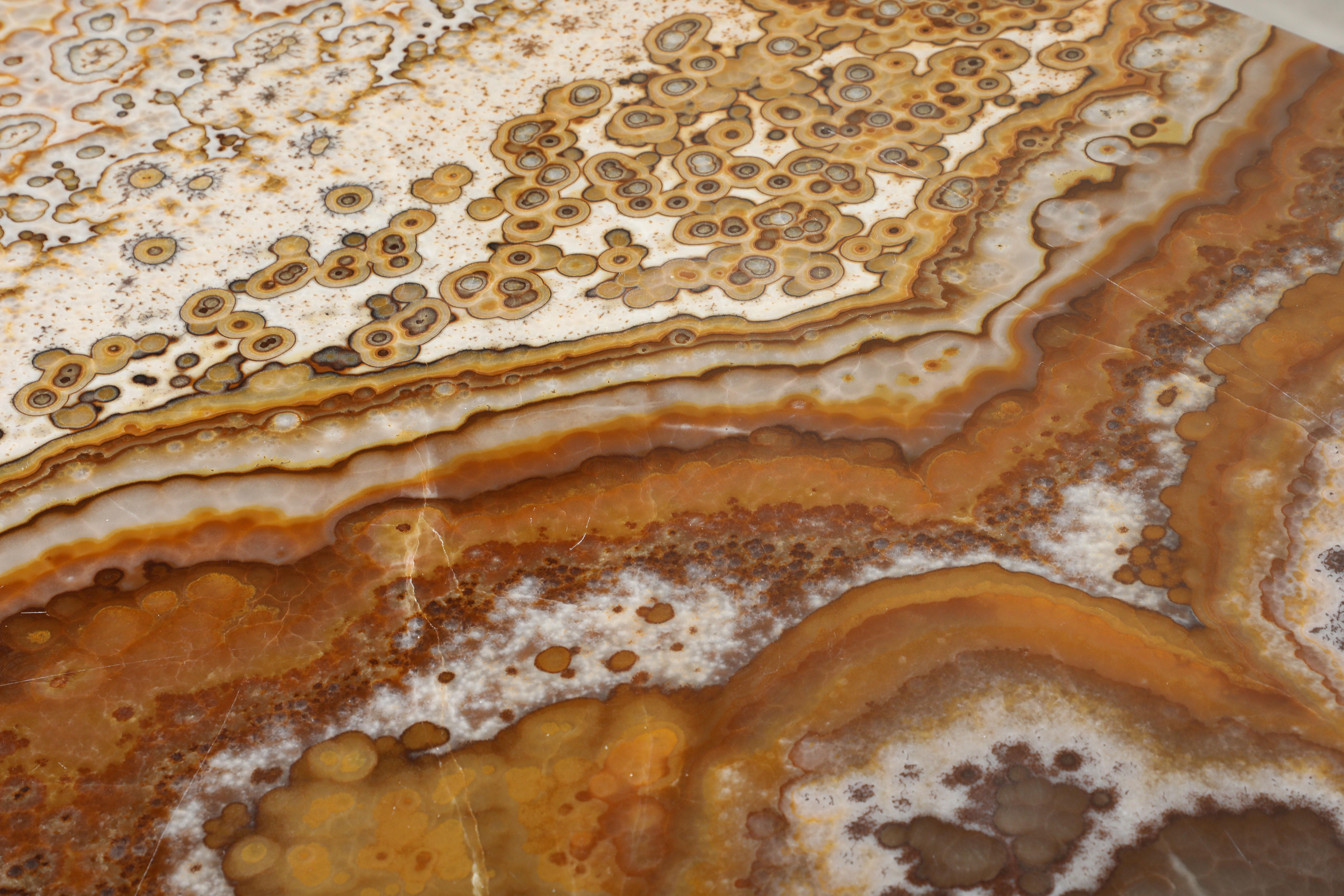 Table de salle à manger italienne en agate des années 1970 avec base cylindrique chromée en vente 8