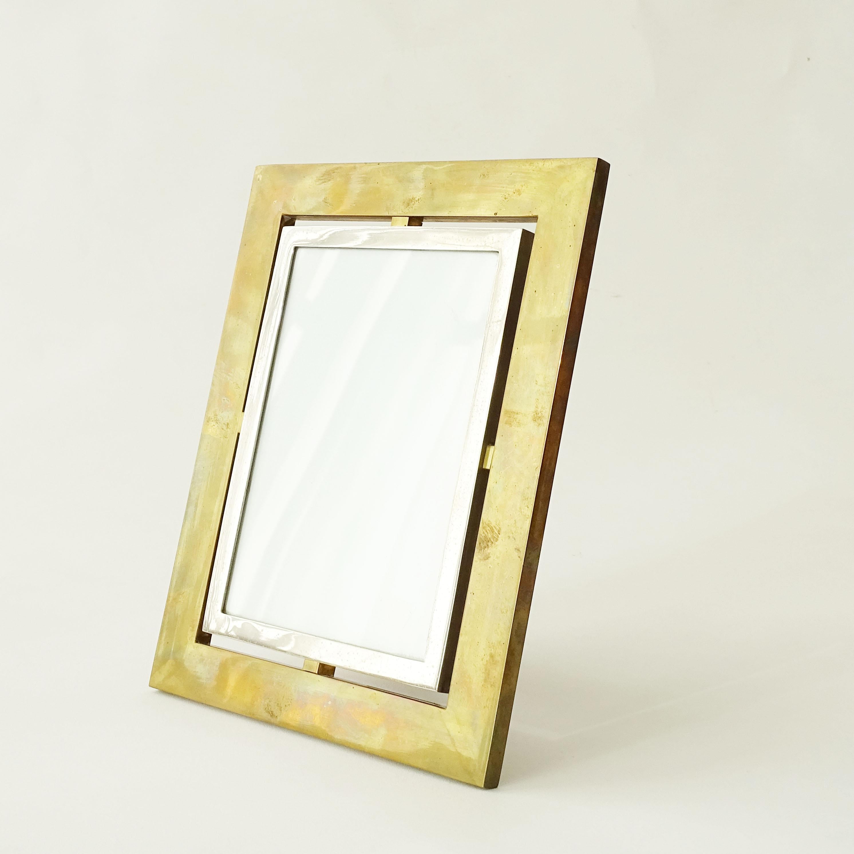 Italian 1970s Brass and Chrome Picture frame In Good Condition For Sale In Milan, IT