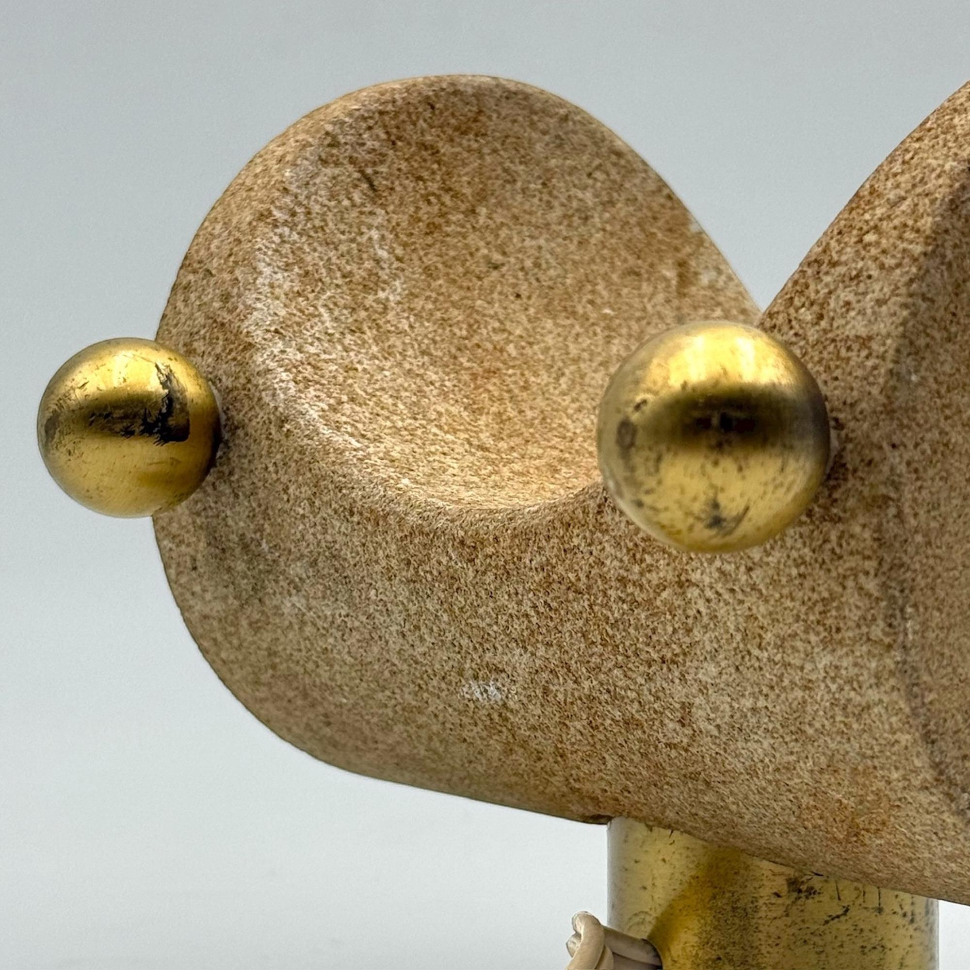 Lámpara de mesa Brutalista italiana de los años 70 en piedra reconstituida y latón en venta 6