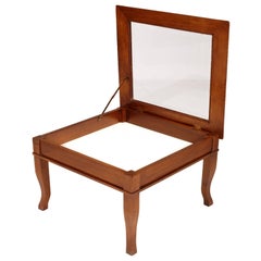 Table basse centrale italienne des années 1970 avec vitrine d'ouverture. Plateau en cristal biseauté