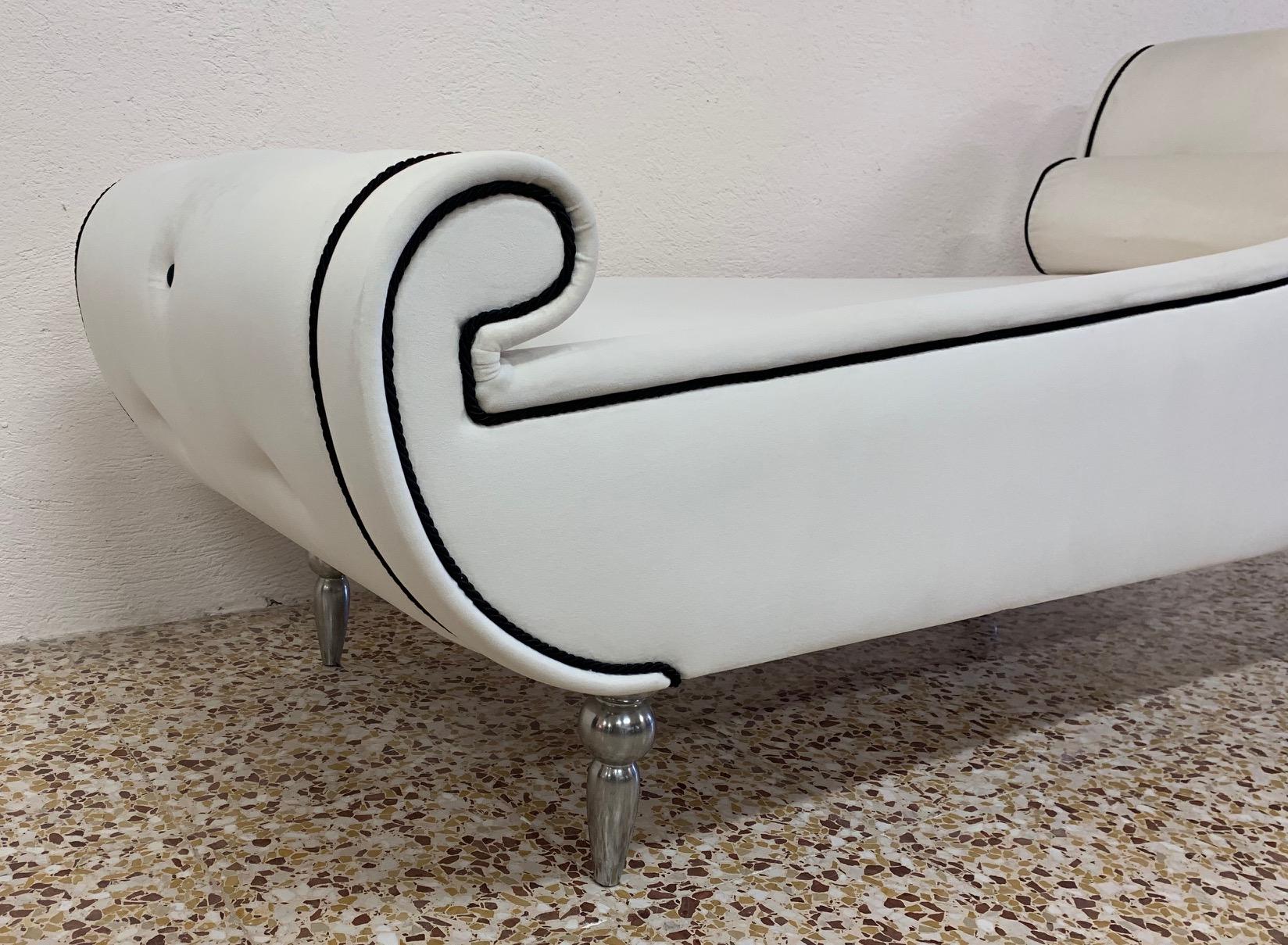 Metal Italian 1970s Chaise Longue