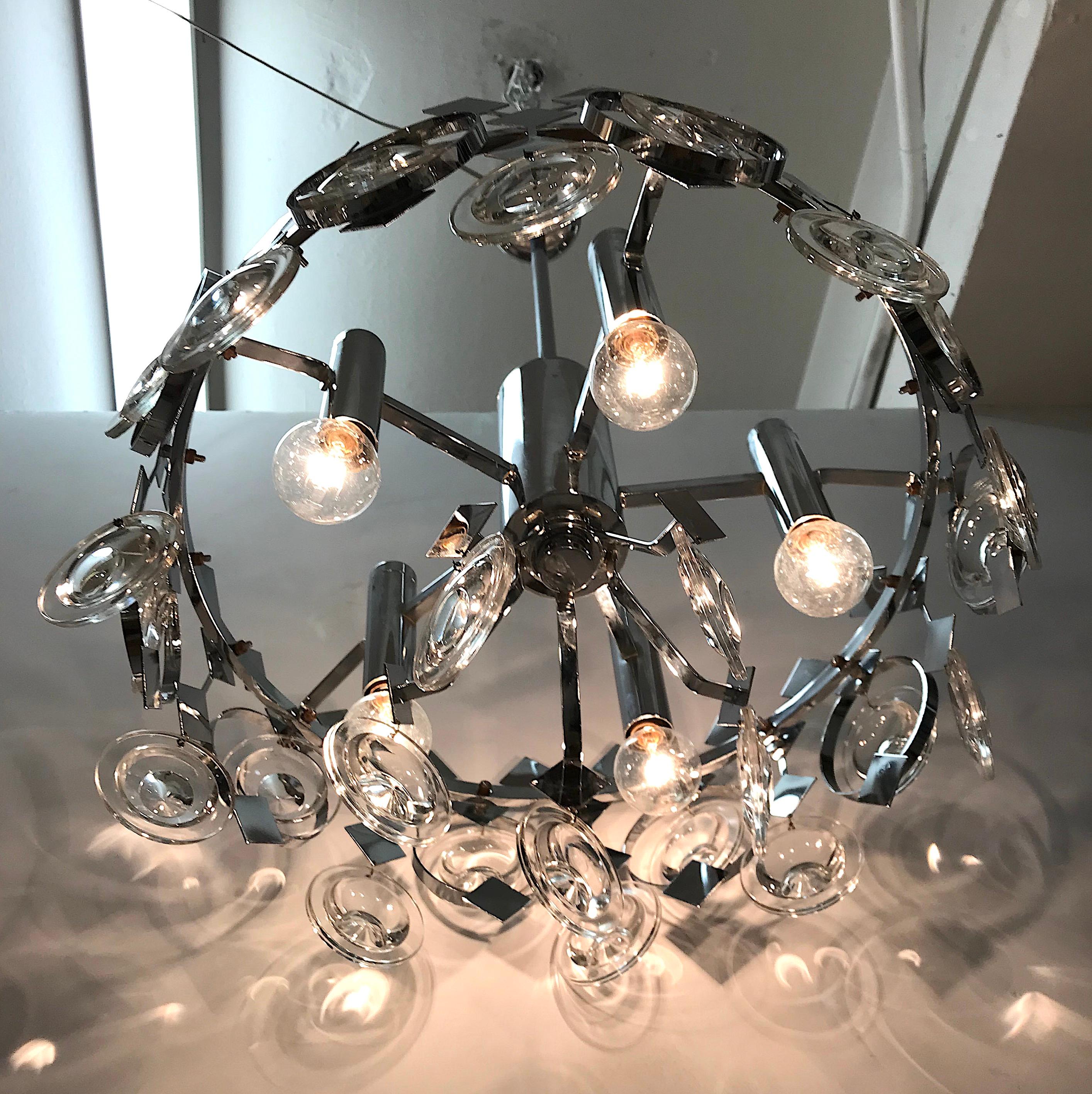Italian 1970s Chrome and Glass Disc Geometric Chandelier For Sale 6