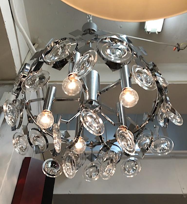 Italian 1970s Chrome and Glass Disc Geometric Chandelier For Sale 8