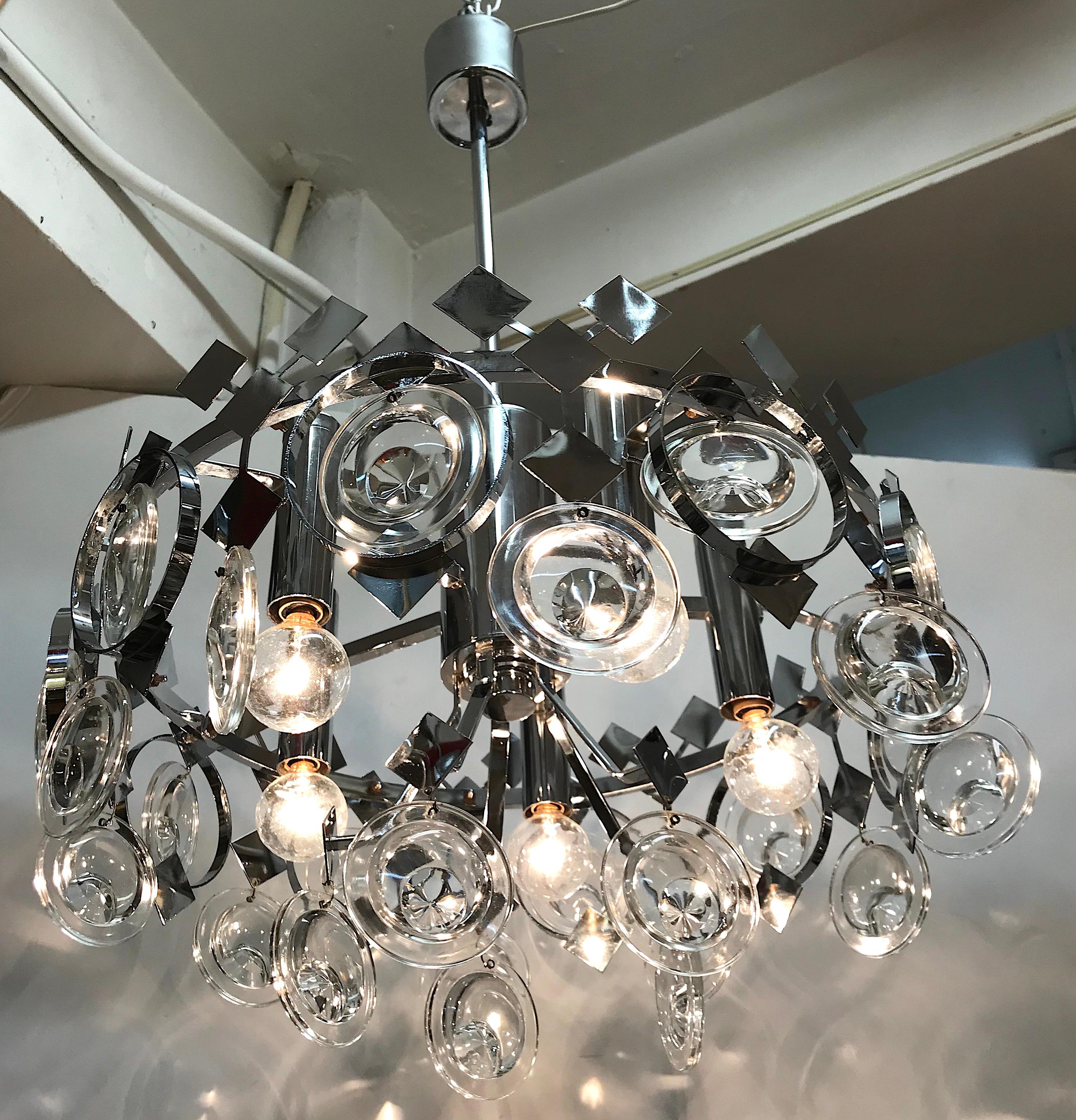 Mid-Century Modern Italian 1970s Chrome and Glass Disc Geometric Chandelier For Sale