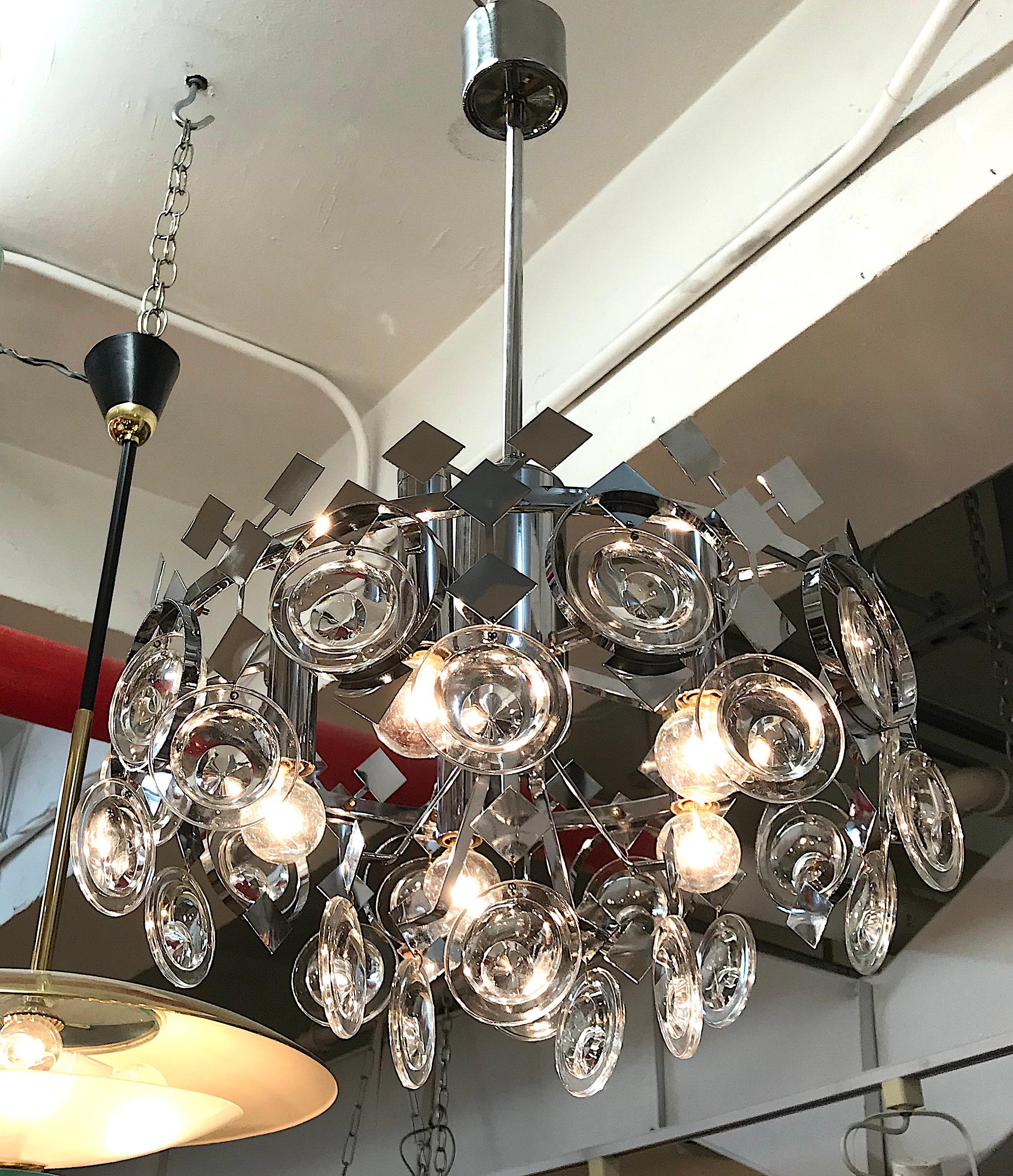 Italian 1970s Chrome and Glass Disc Geometric Chandelier For Sale 2