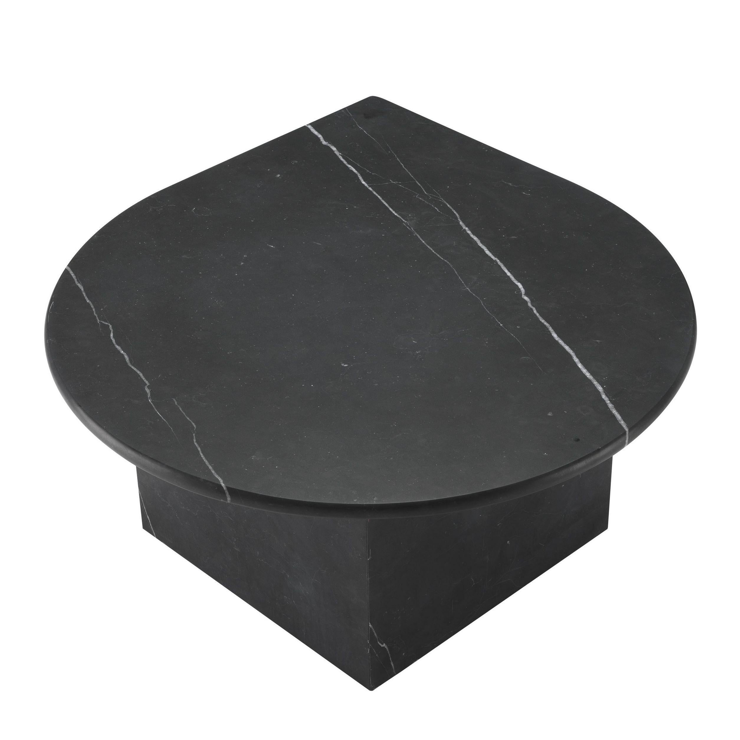 Ère spatiale Ensemble de trois tables basses gigognes en marbre noir, style design italien des années 1970 en vente