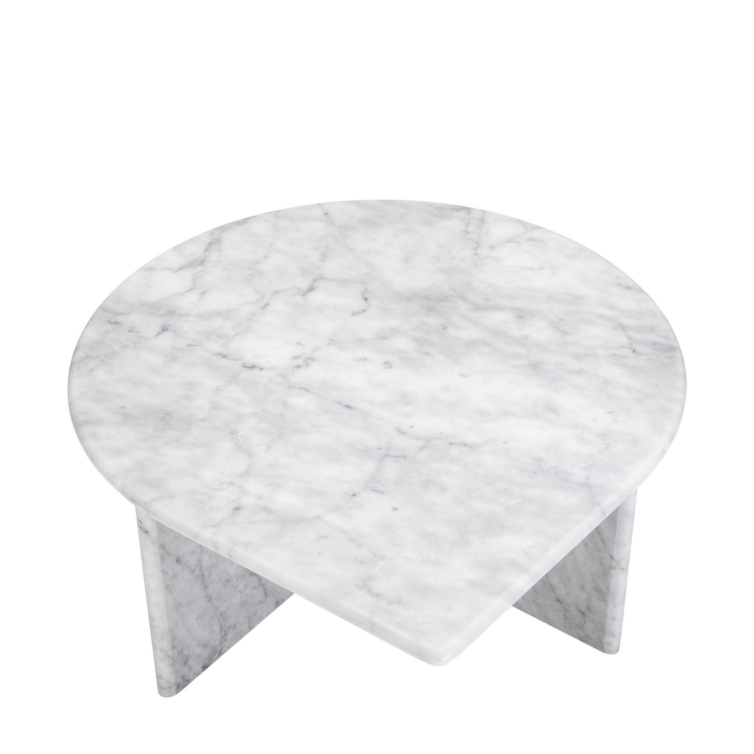 Marbre Ensemble de trois tables basses gigognes italiennes en marbre blanc de style design des années 1970 en vente