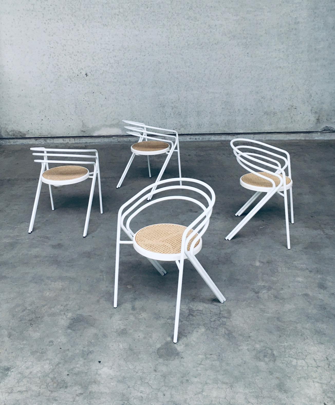Late 20th Century Italian 1970s Design White Metal and Webbing Chair Set For Sale