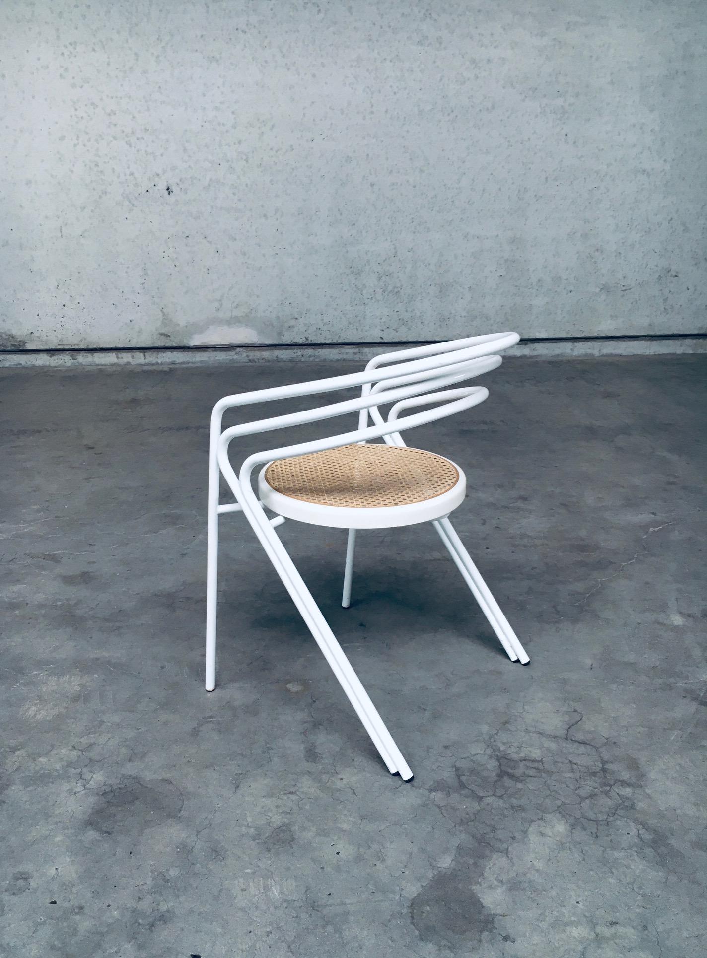 Italian 1970s Design White Metal and Webbing Chair Set For Sale 4