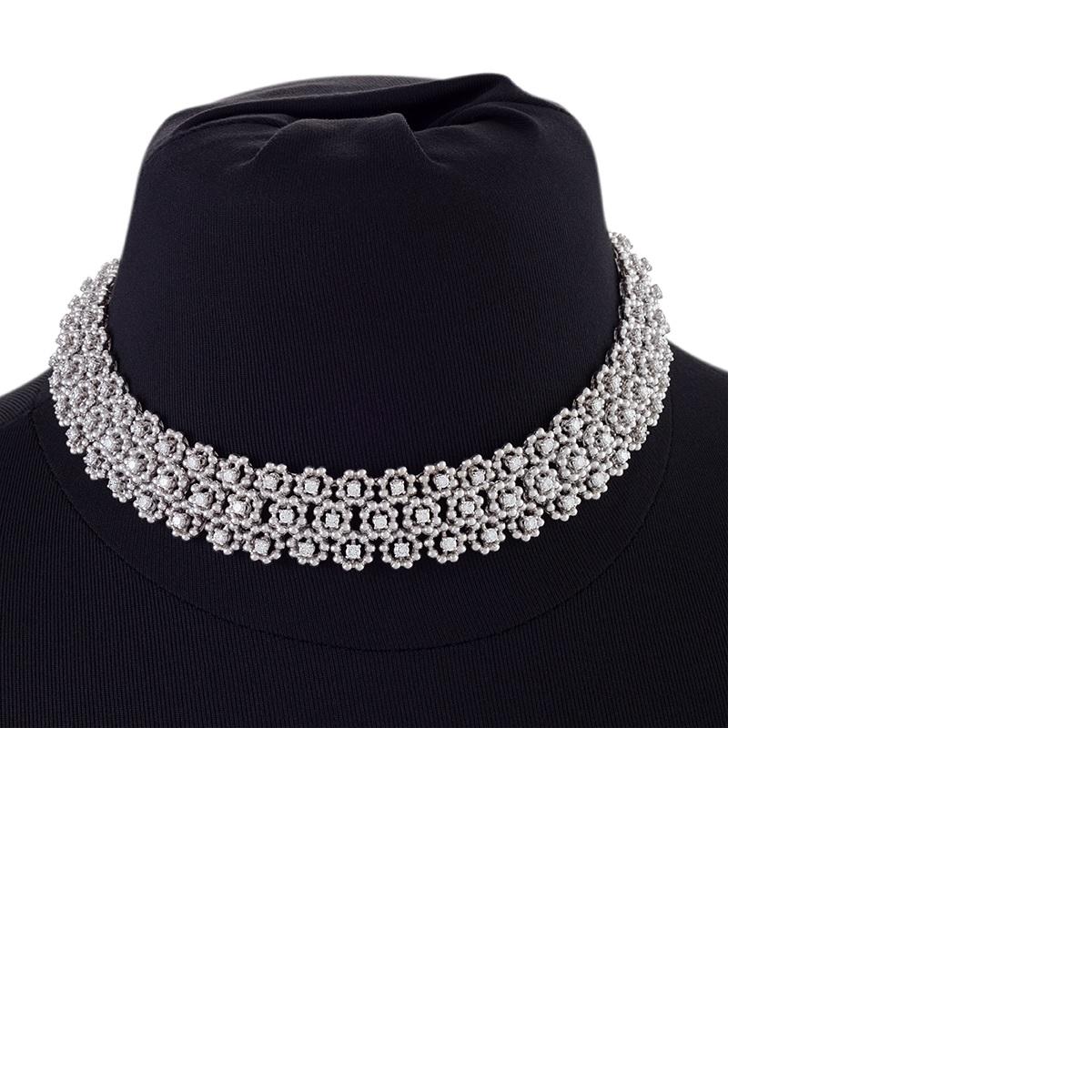 Italian 1970s Diamond and Gold Necklace In Excellent Condition In New York, NY
