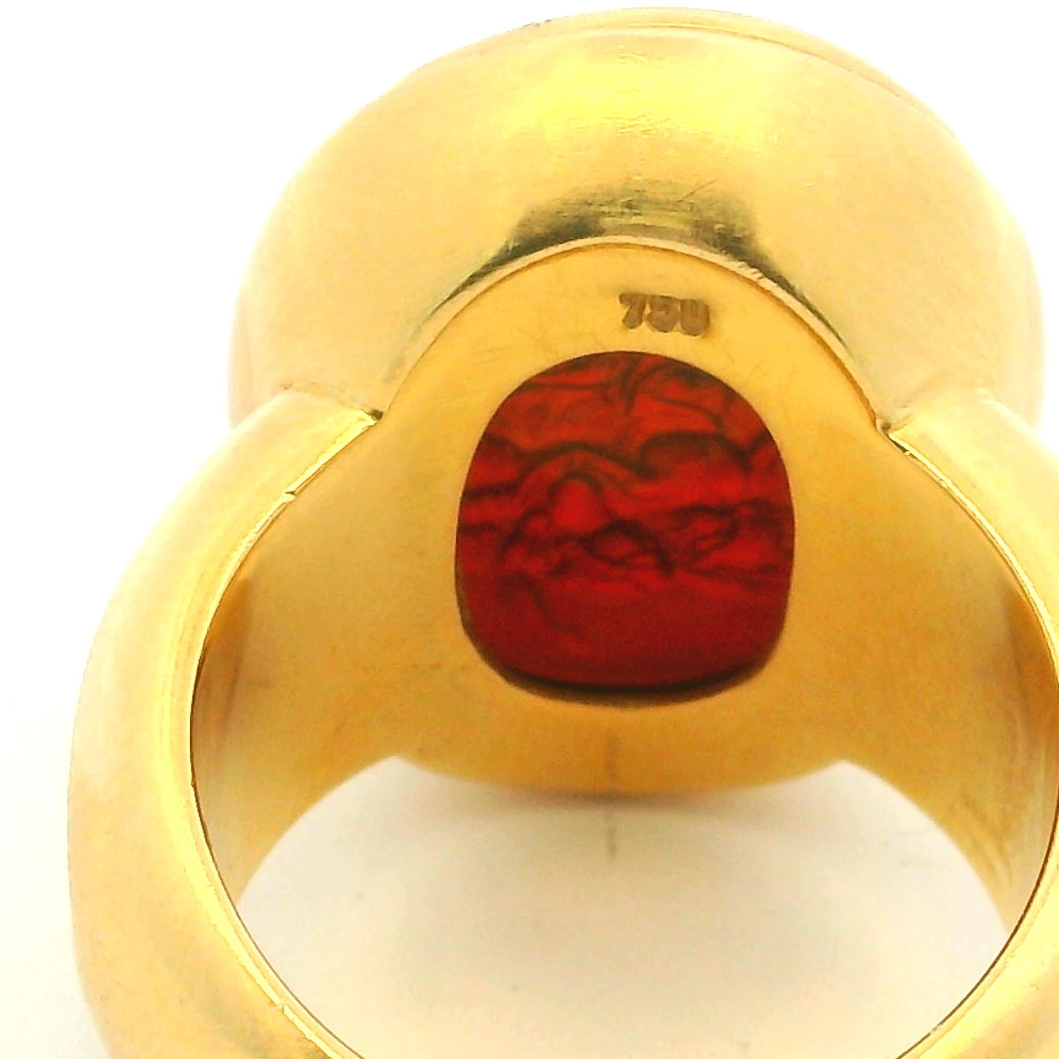 Bague de chevalier en or 18 carats, gravure en creux et carneli sculpté, de style néo-étrusque italien des années 1970 en vente 2