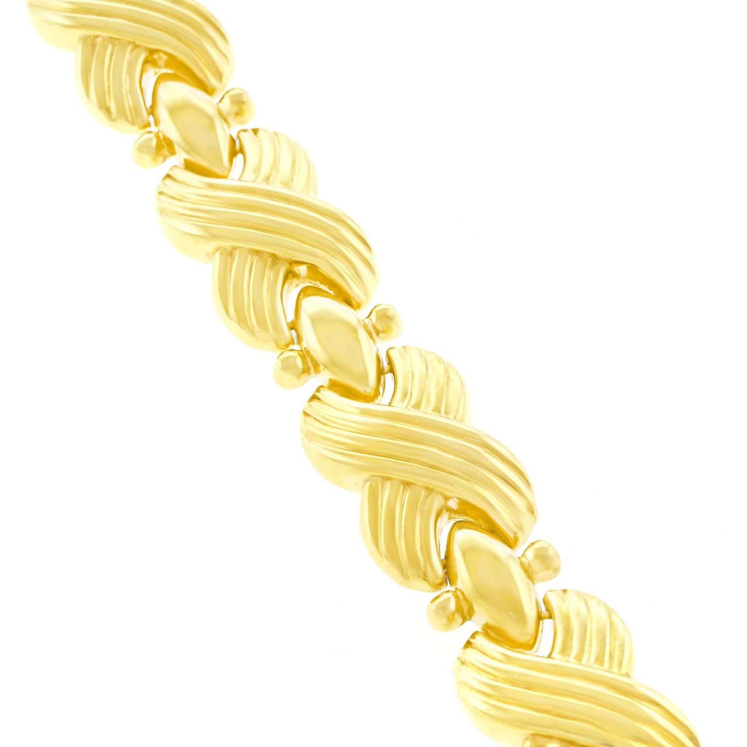 Italian 1970s Gold Bracelet 5