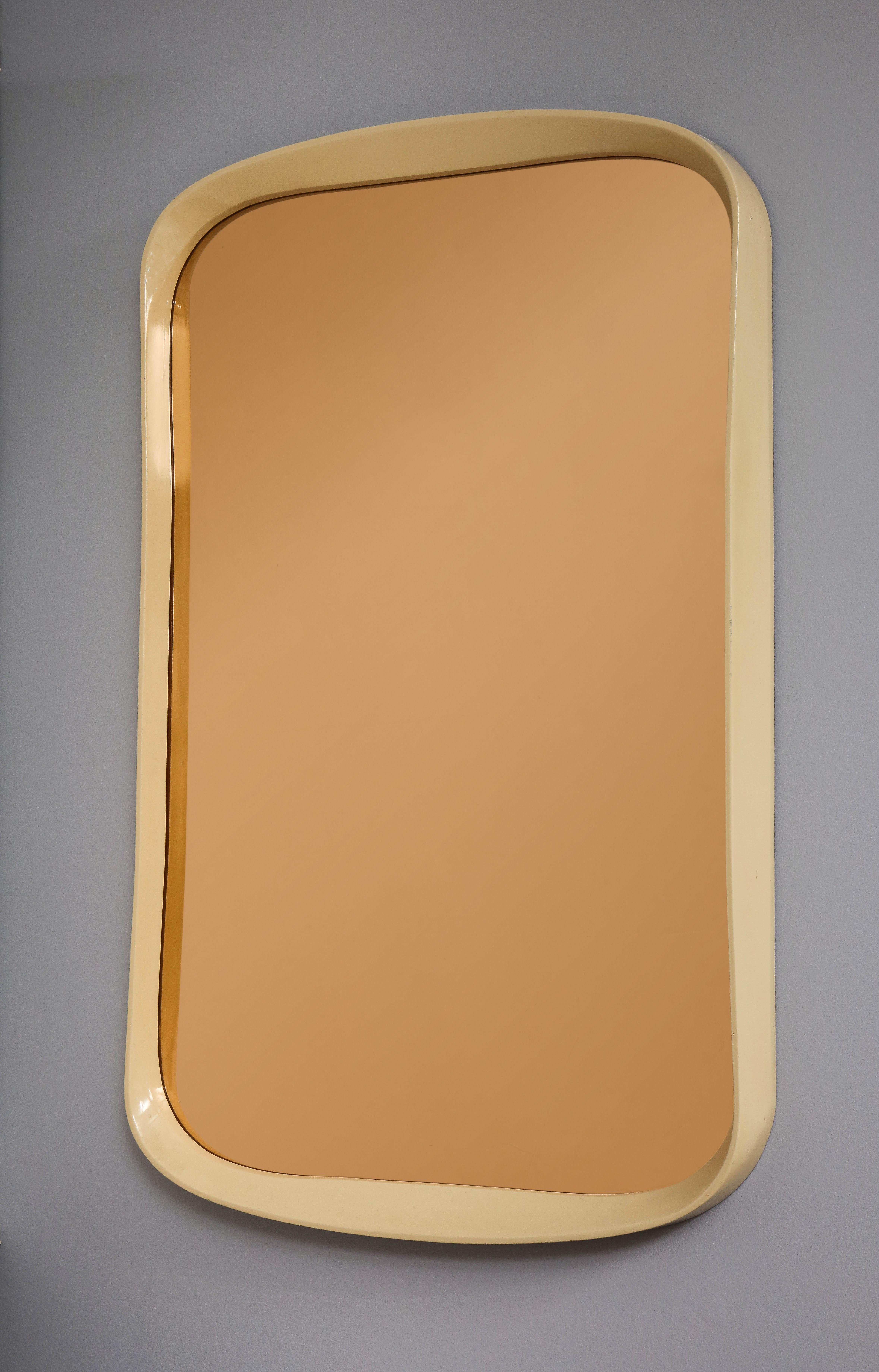 Italian 1970s lacquered and rose gold glass rectangular mirror
Italy, circa 1970 
Size: 41 1/2