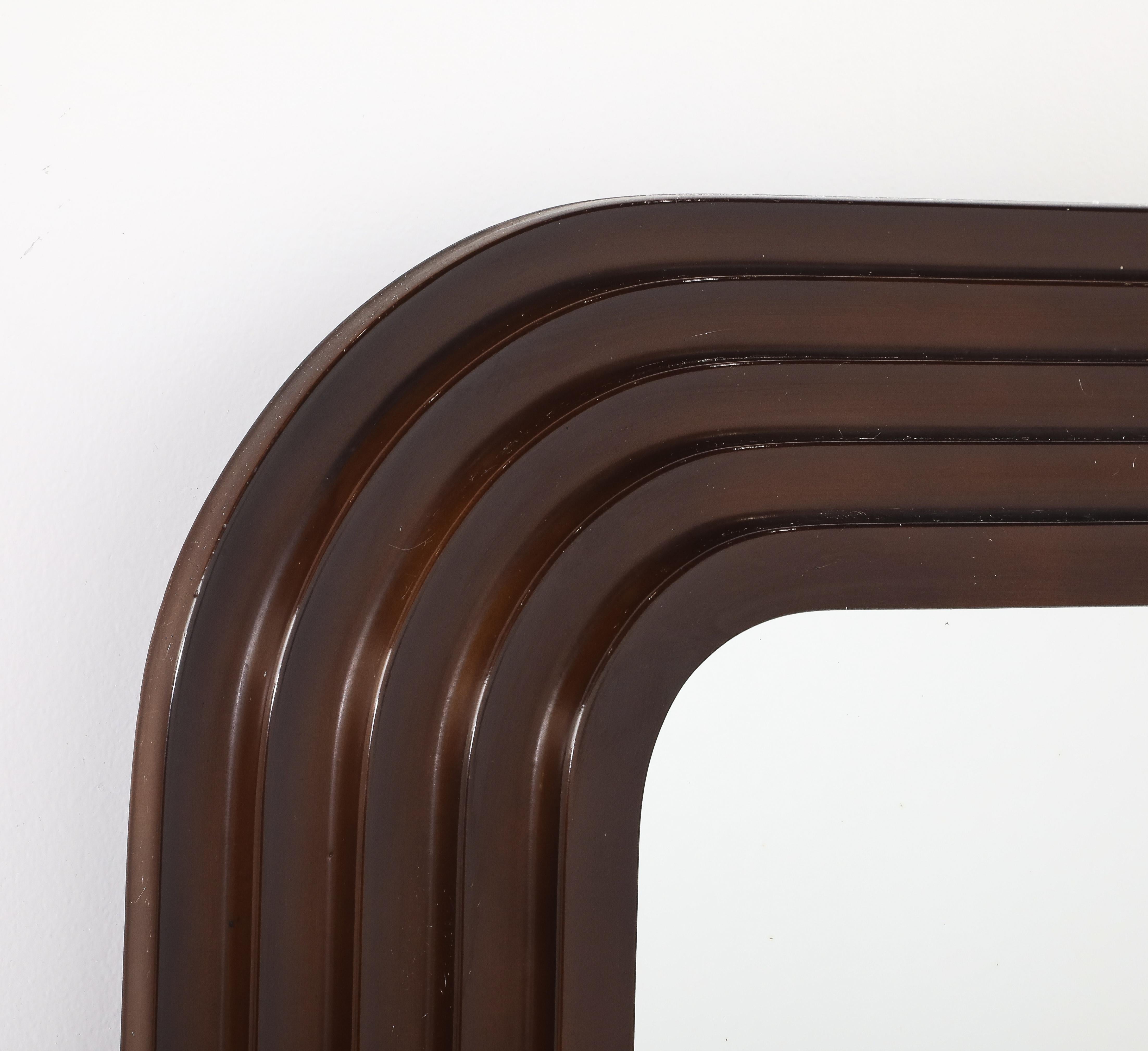 Miroir mural italien en métal laqué des années 1970 en vente 3