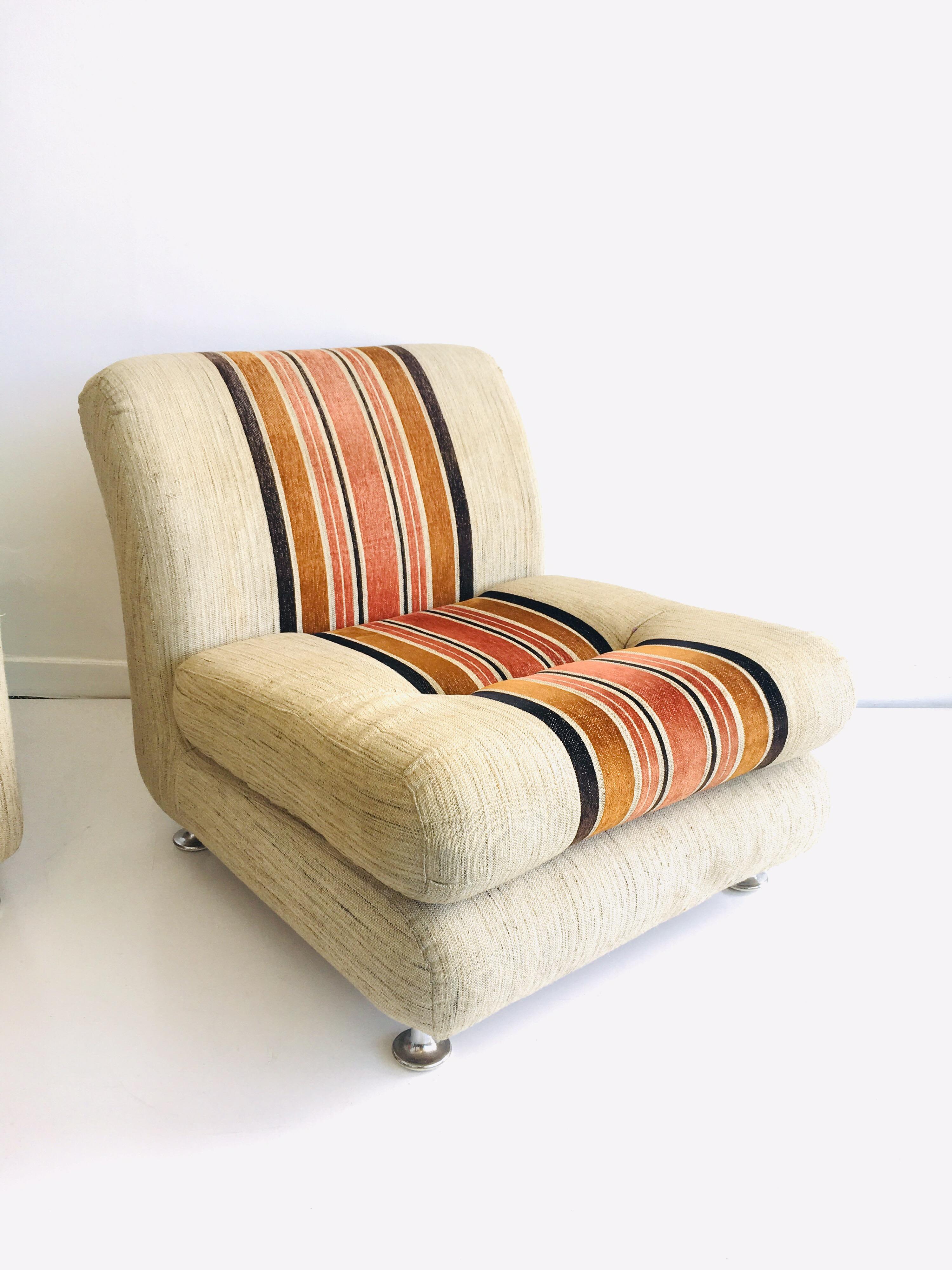 Mid-Century Modern Italian 1970s Lowline Lounge Pair of Lounge Chairs For Sale