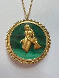 Ciondolo in oro giallo con malachite degli anni '70, segno dello Zodiac, Acquario