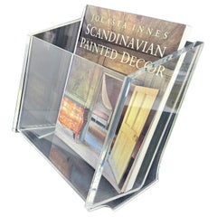 Italienischer MCM-Magazinständer der 1970er Jahre aus dickem Lucite