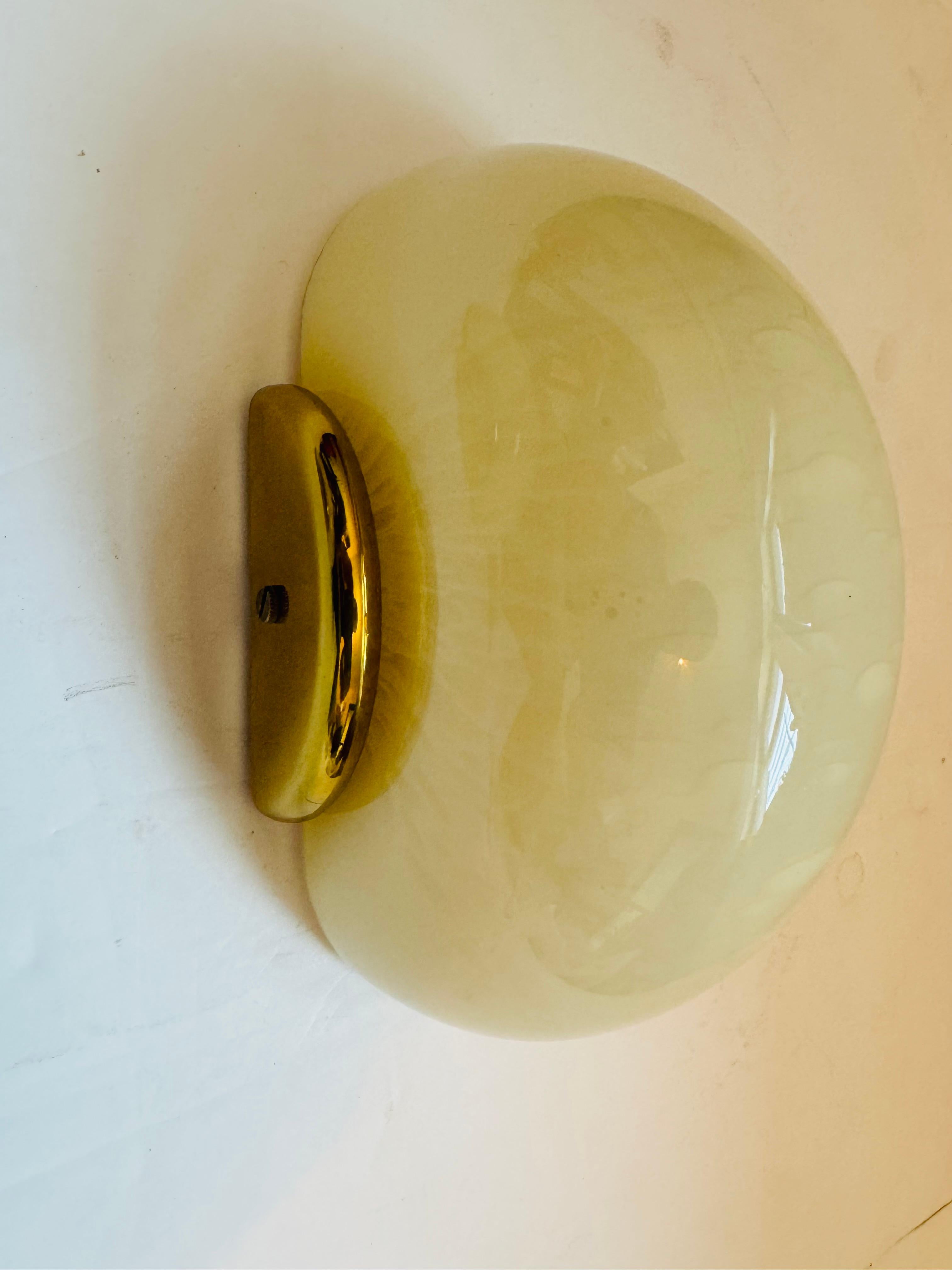 Italian 1970s Mid Century Fabbian Egg Murano Glass Wall Lamps For Sale 2
