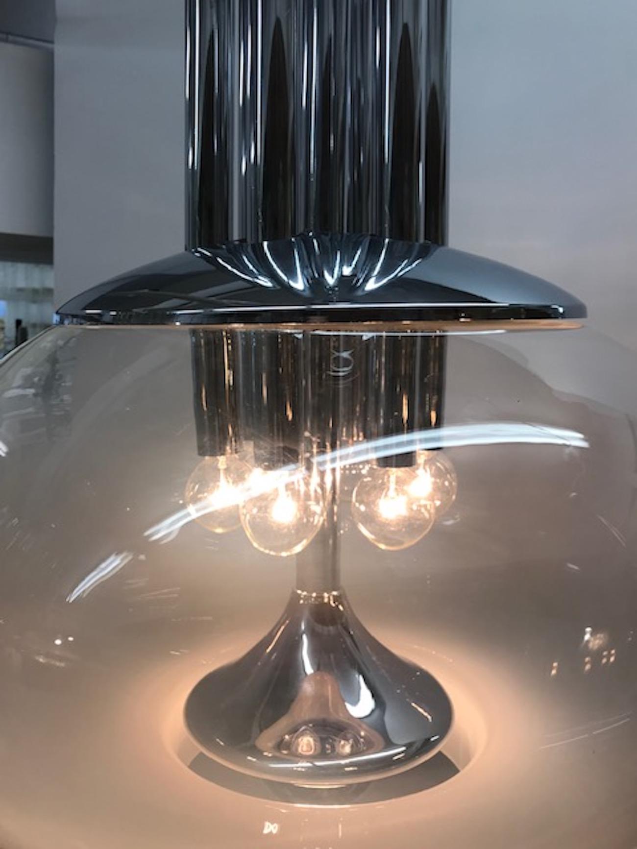 Italian 1970s Modern Blown Glass and Chrome Pendant Light 3