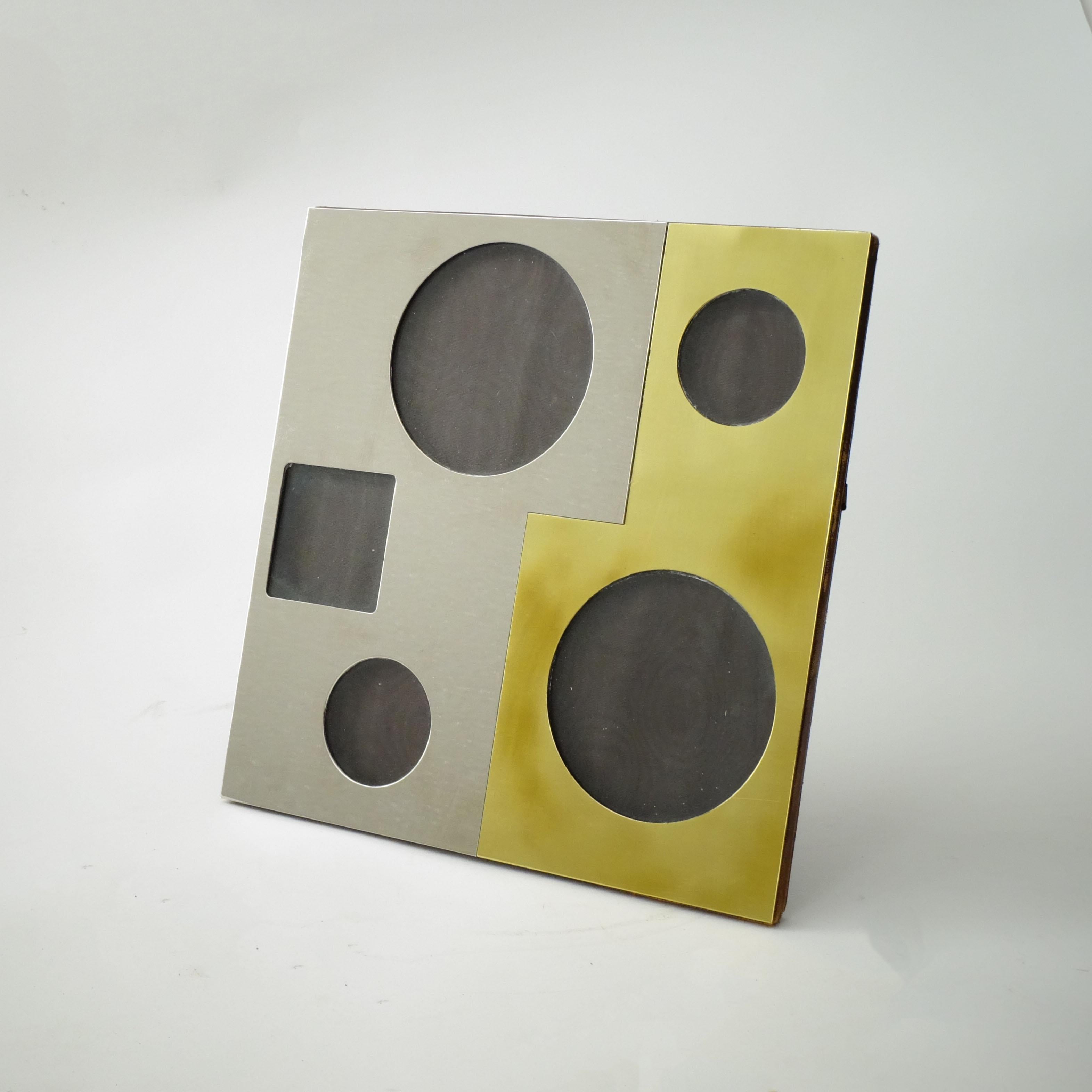 Italian 1970s Multi Windows Picture Frame in Brass, Chrome and Leather In Good Condition For Sale In Milan, IT