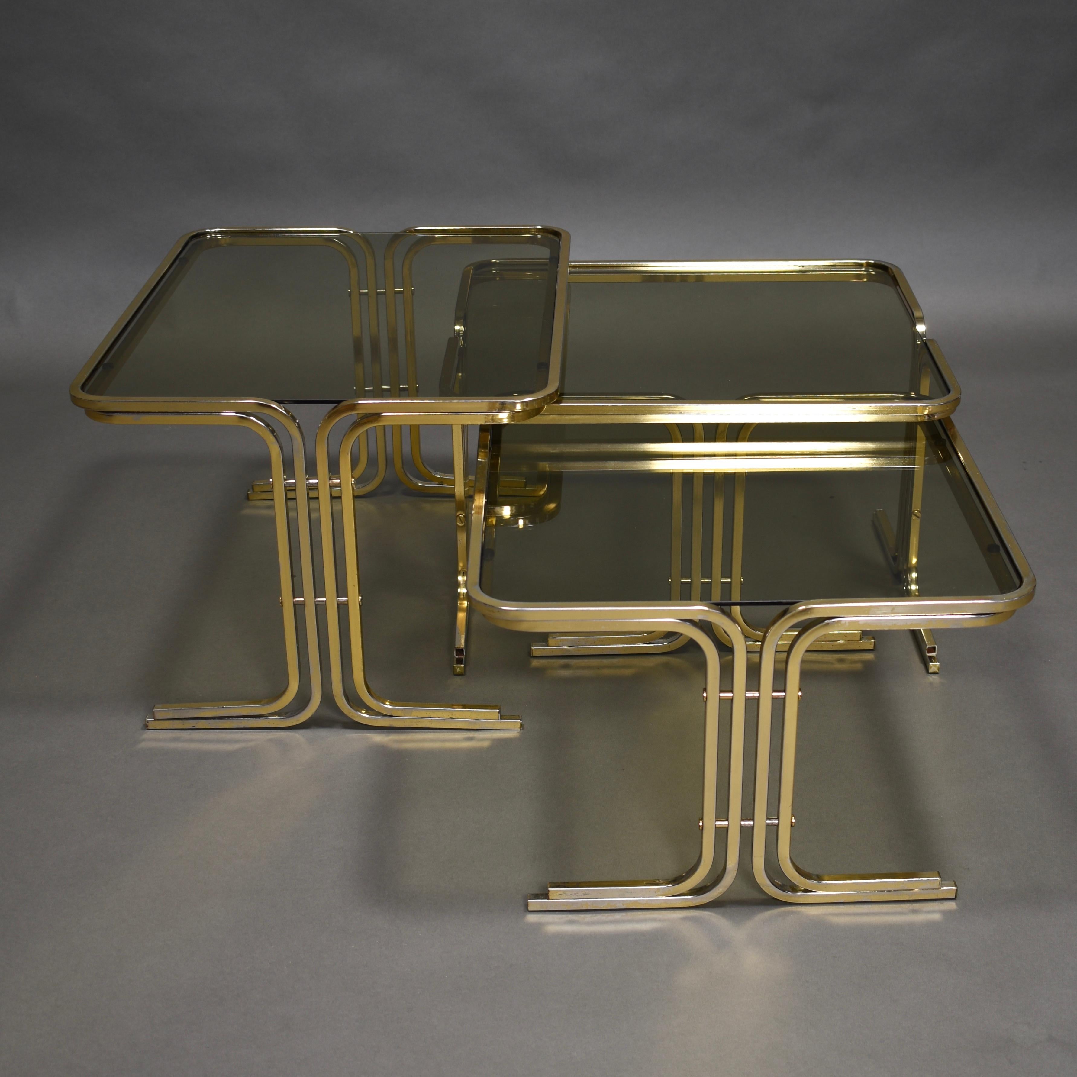 Italian 1970s Nesting Tables Gold / Smoked Glass, Italy, circa 1970 For Sale 4