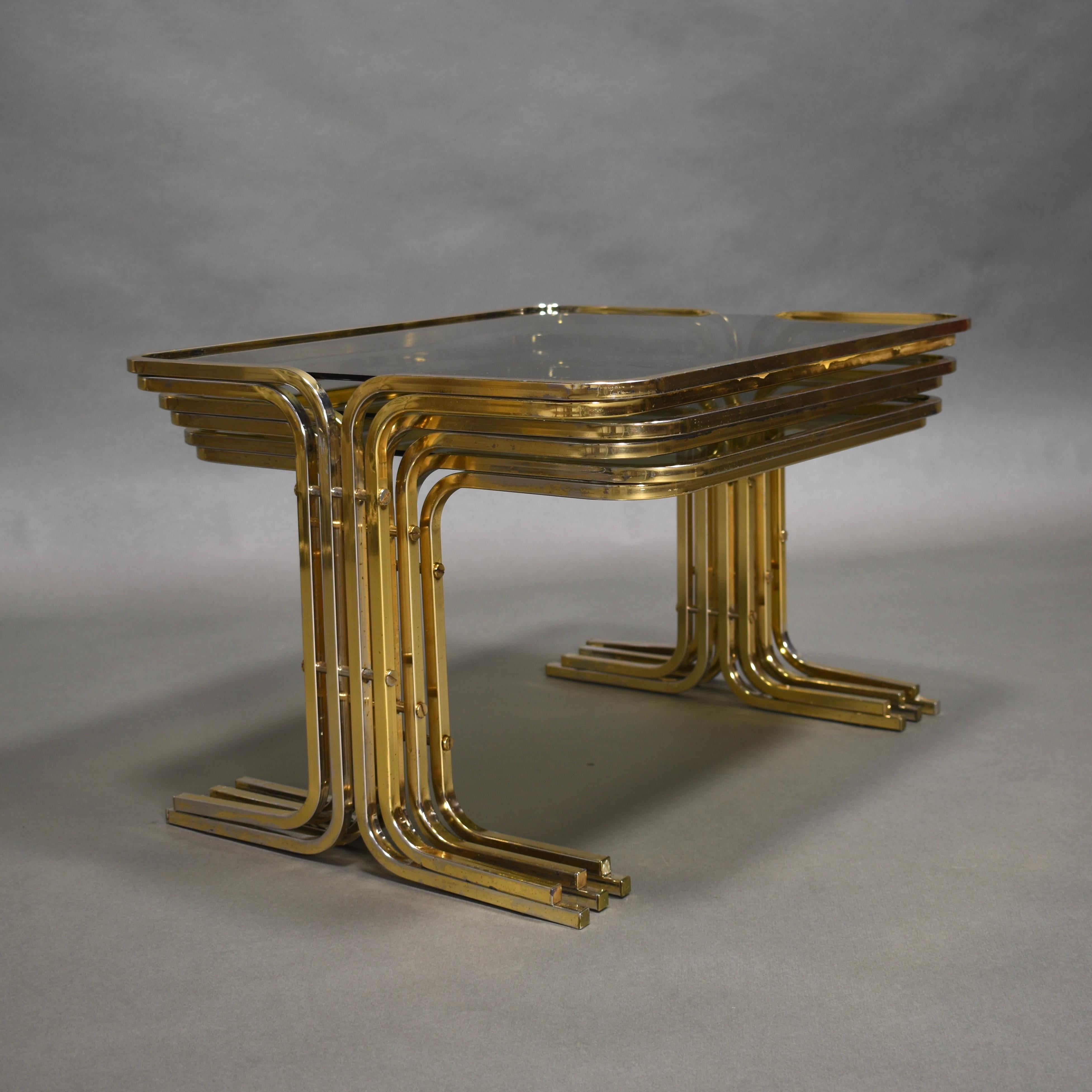 Italian 1970s Nesting Tables Gold / Smoked Glass, Italy, circa 1970 In Fair Condition For Sale In Pijnacker, Zuid-Holland