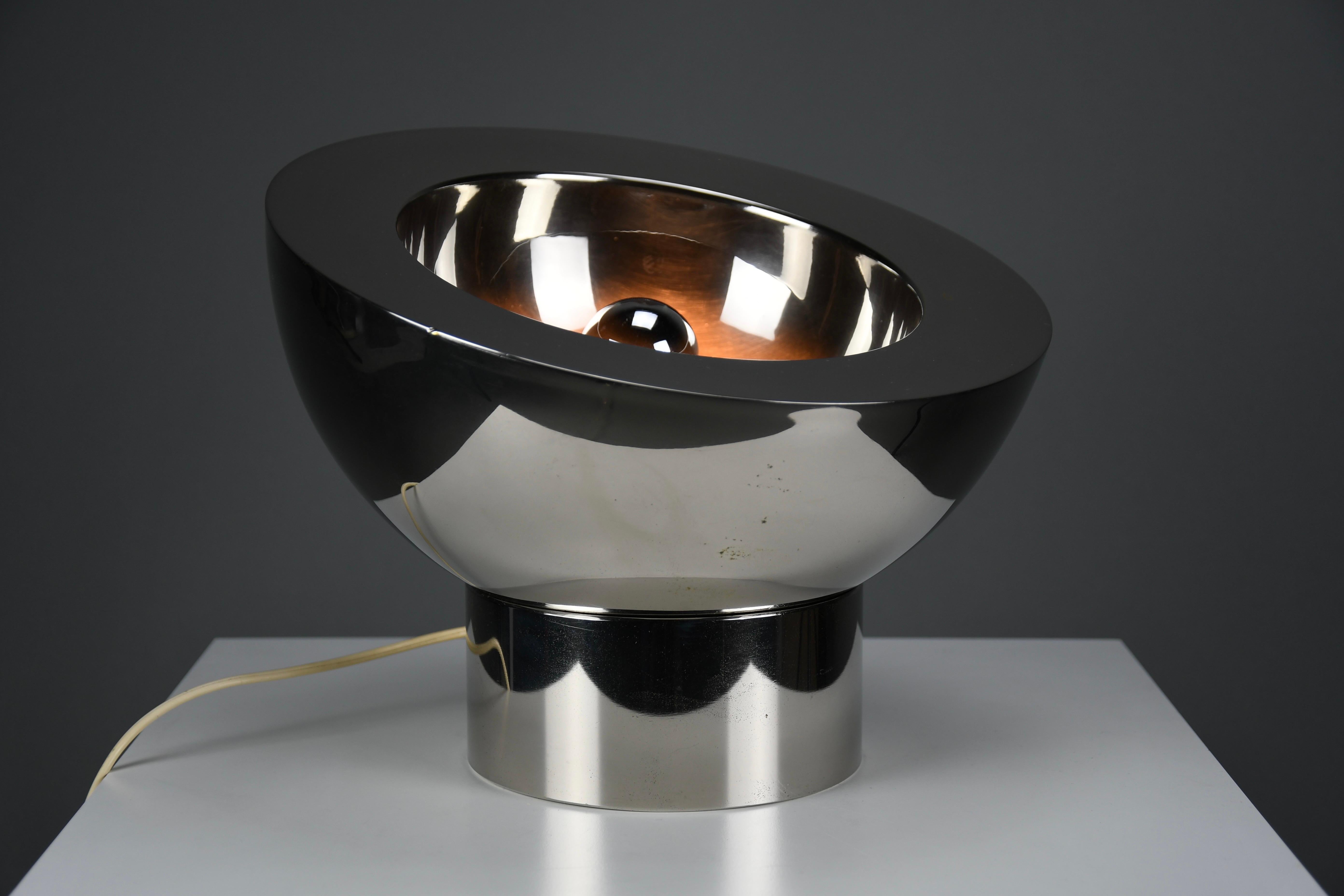Italienische verstellbare Tischlampe aus vernickeltem Messing, 1970er Jahre, im Stil von Reggian im Angebot 10