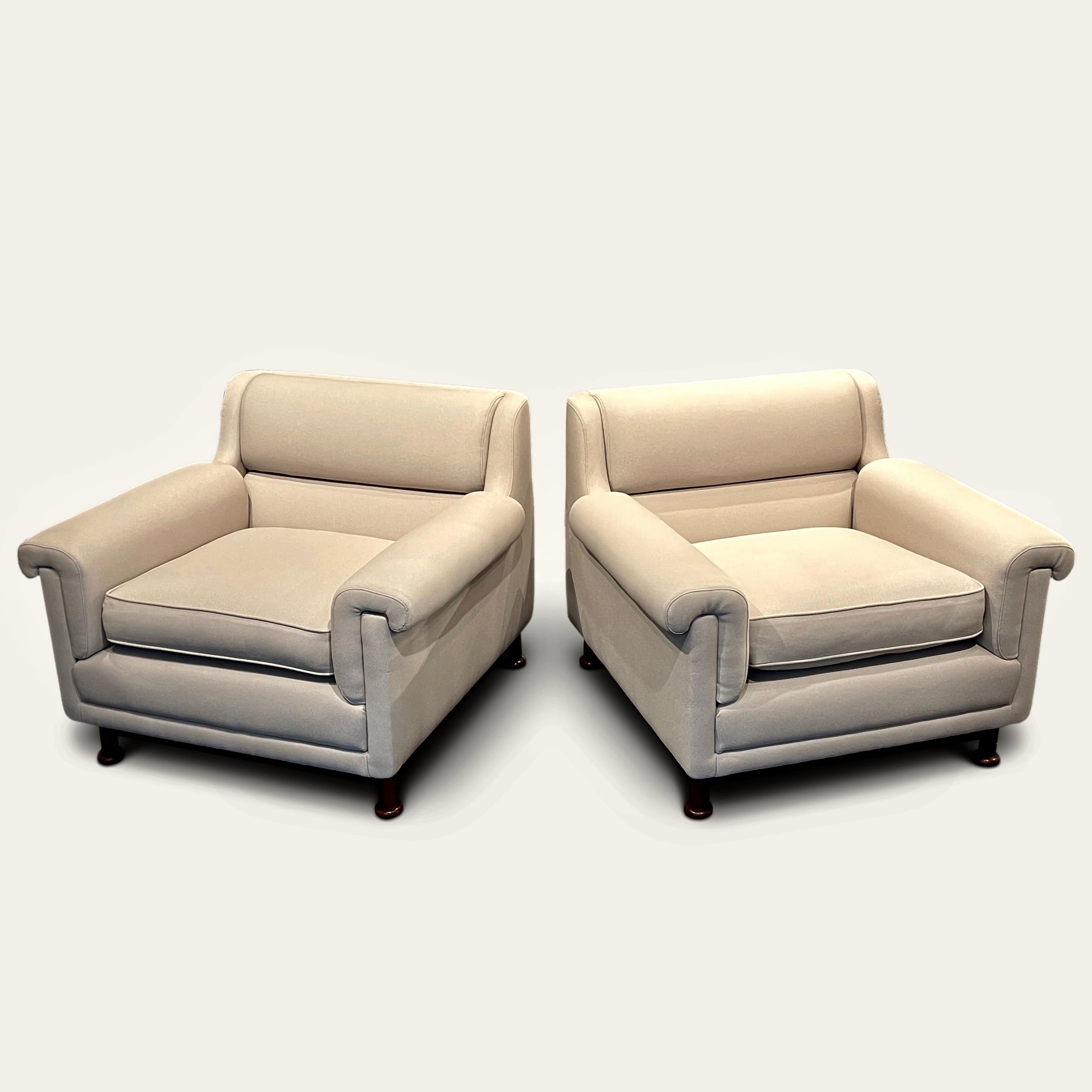 Paire de fauteuils italiens des années 1970 en vente 1