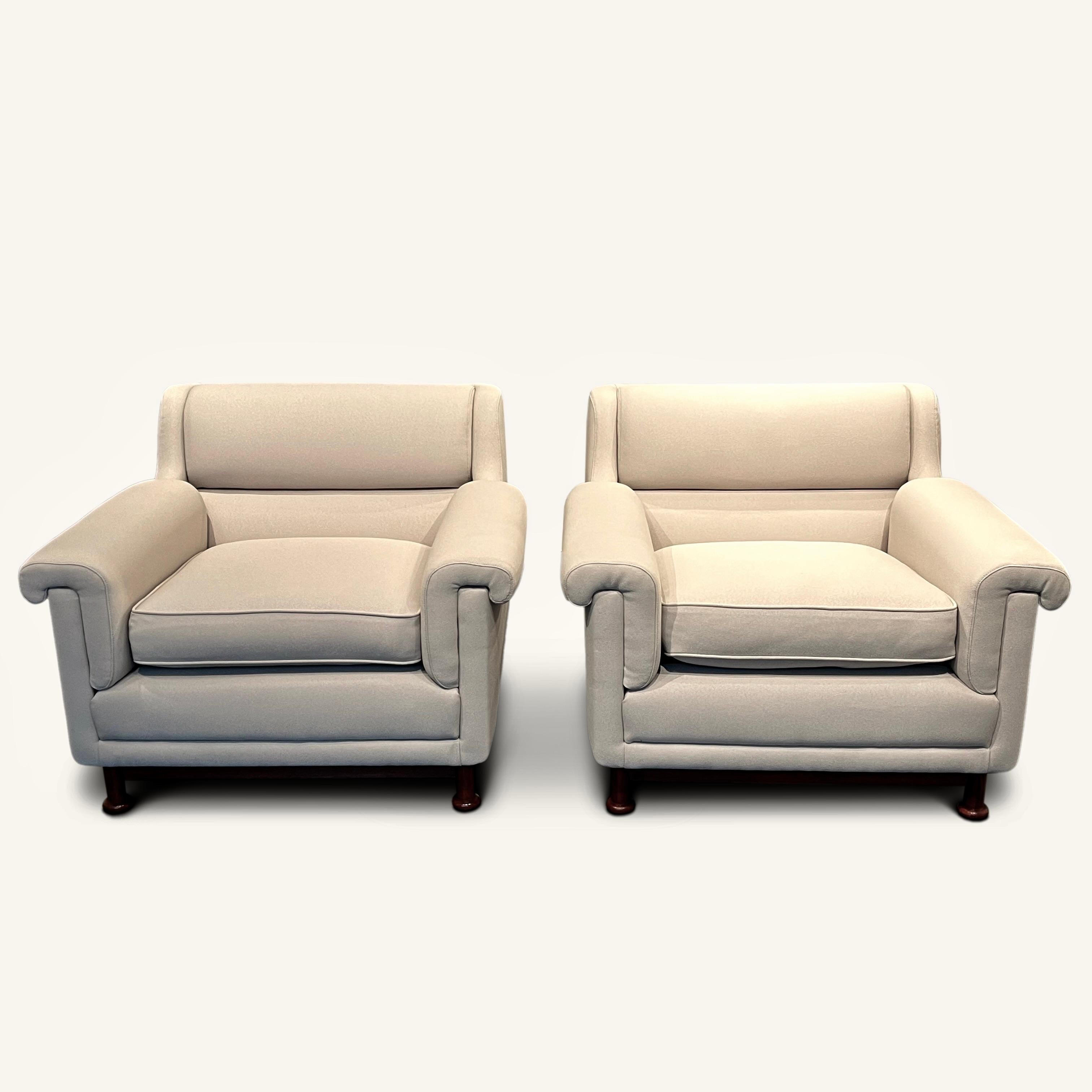 Paire de fauteuils italiens des années 1970 en vente 2