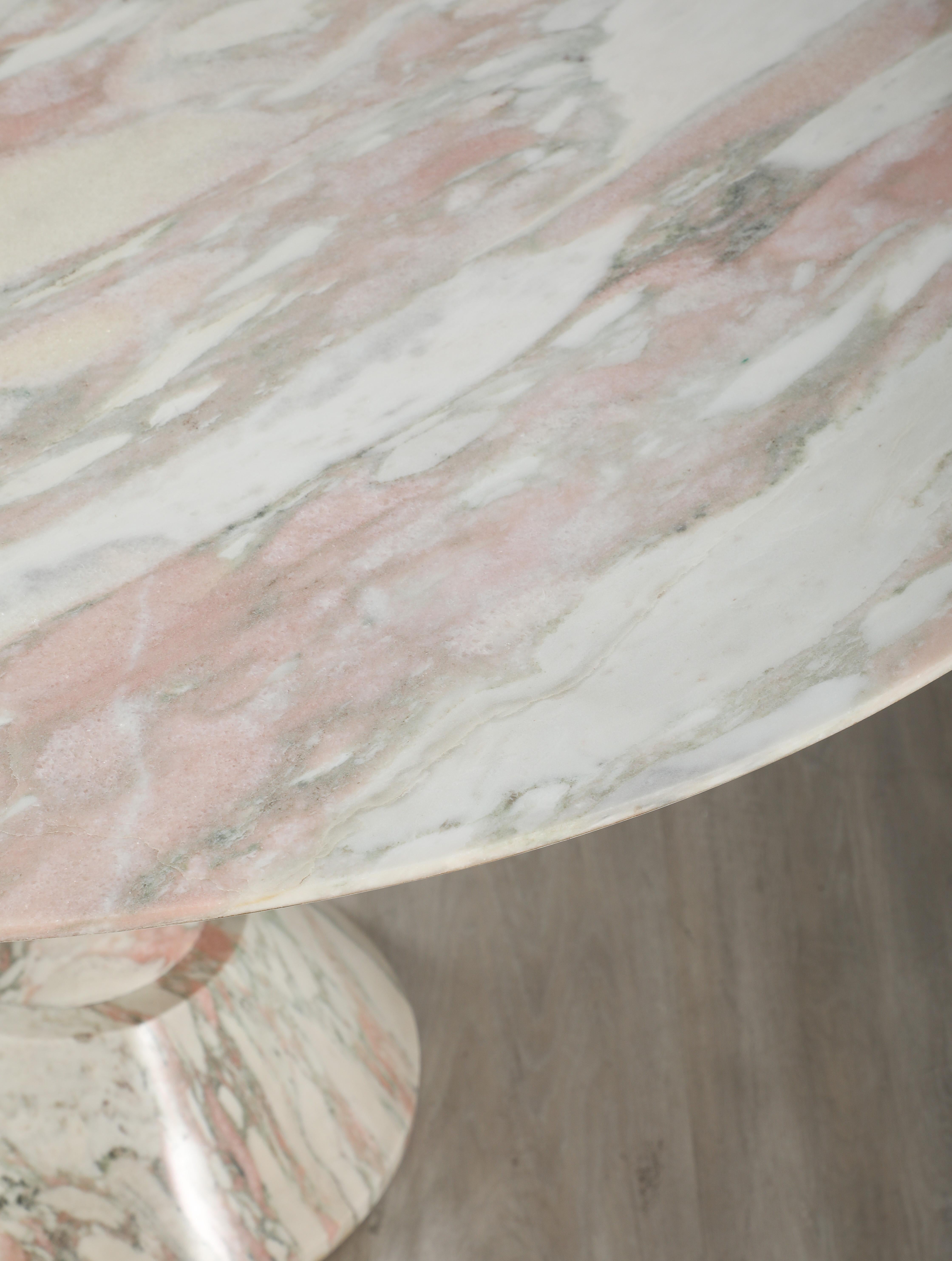 Italienische 1970's Rosa geädert Marmor Center oder Esszimmer Sockel Tisch im Angebot 11