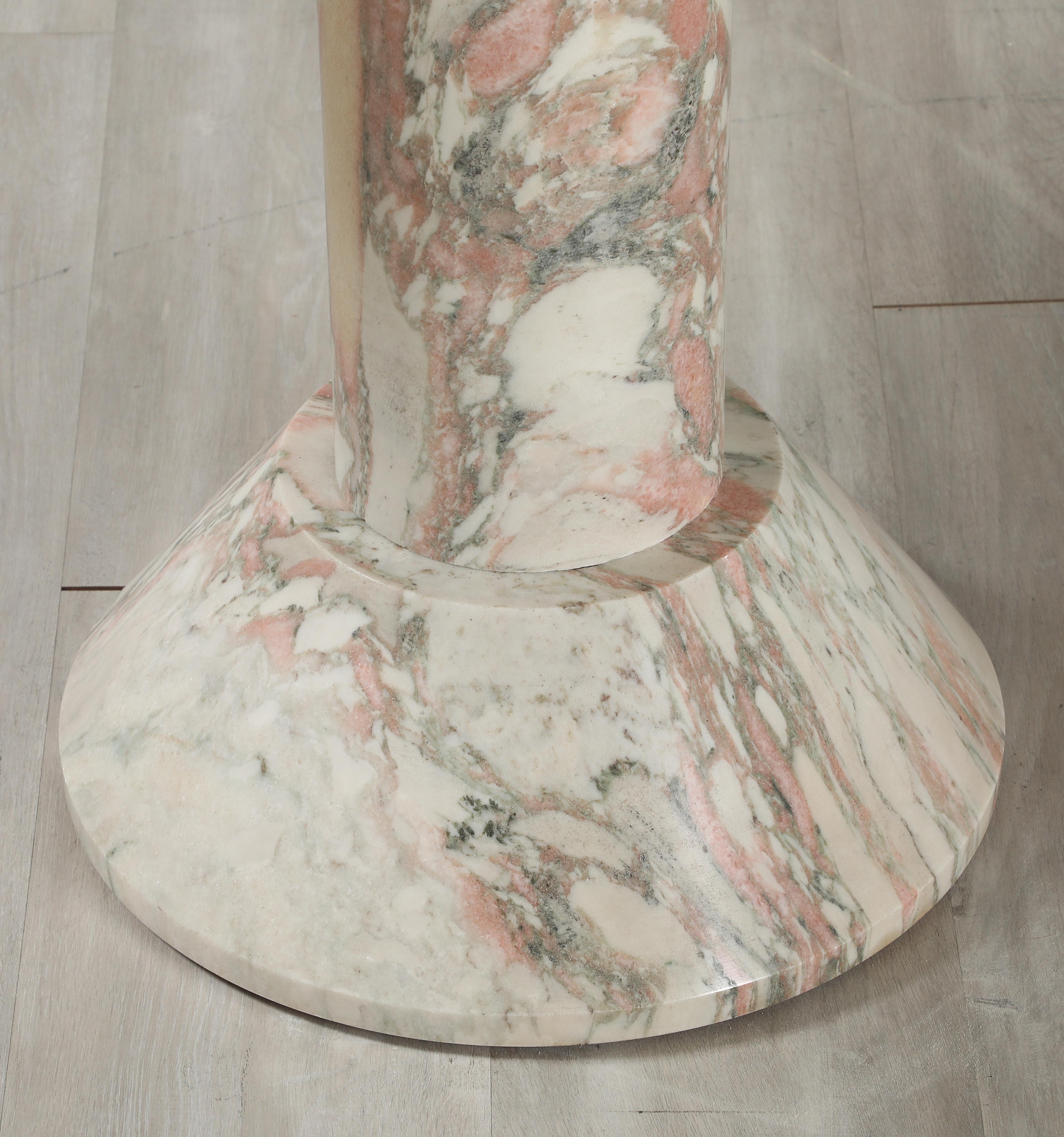 Italienische 1970's Rosa geädert Marmor Center oder Esszimmer Sockel Tisch im Angebot 12