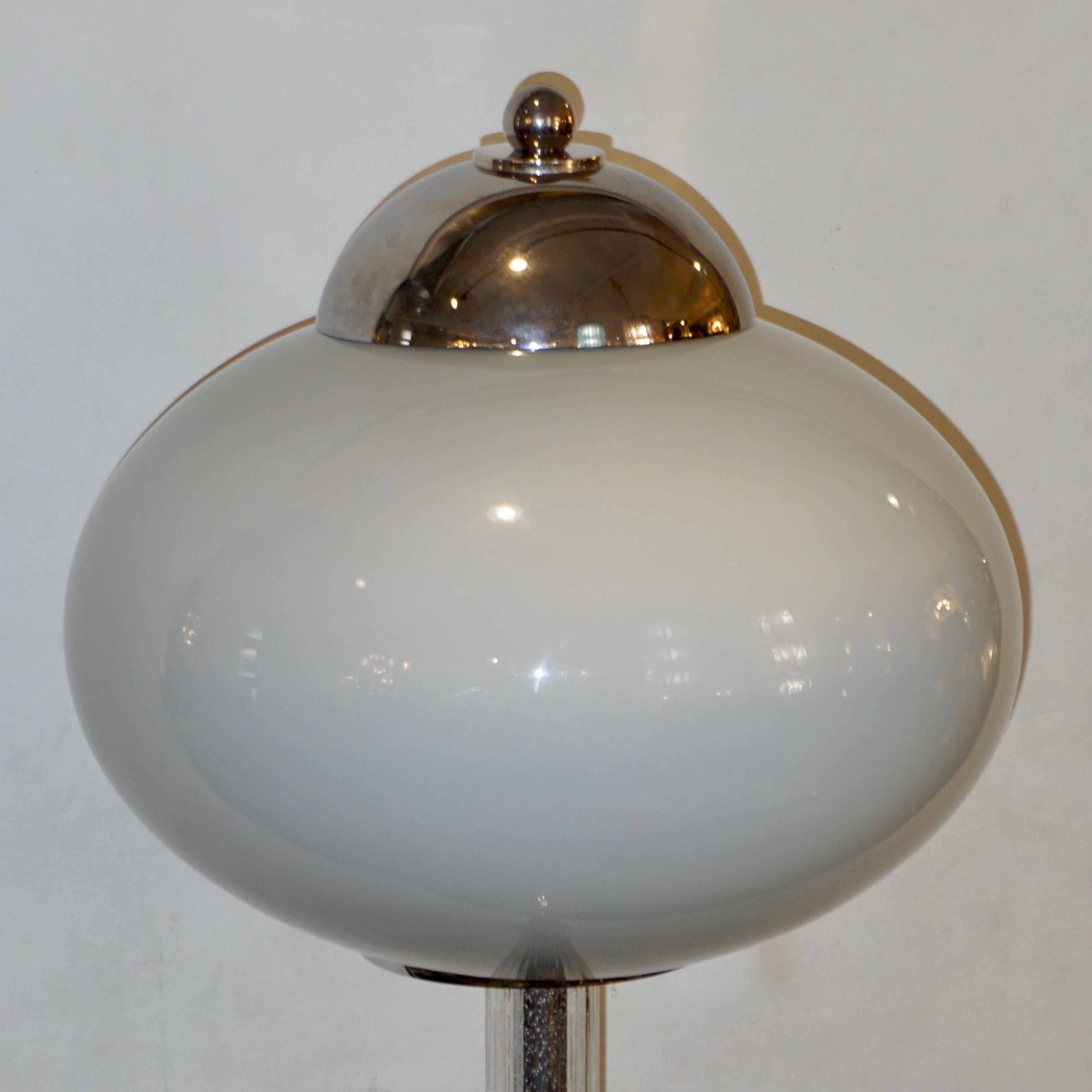 Hand-Crafted Italian 1970s Silver Leaf Crystal and Pearl Grey Murano Glass Nickel Floor Lamp