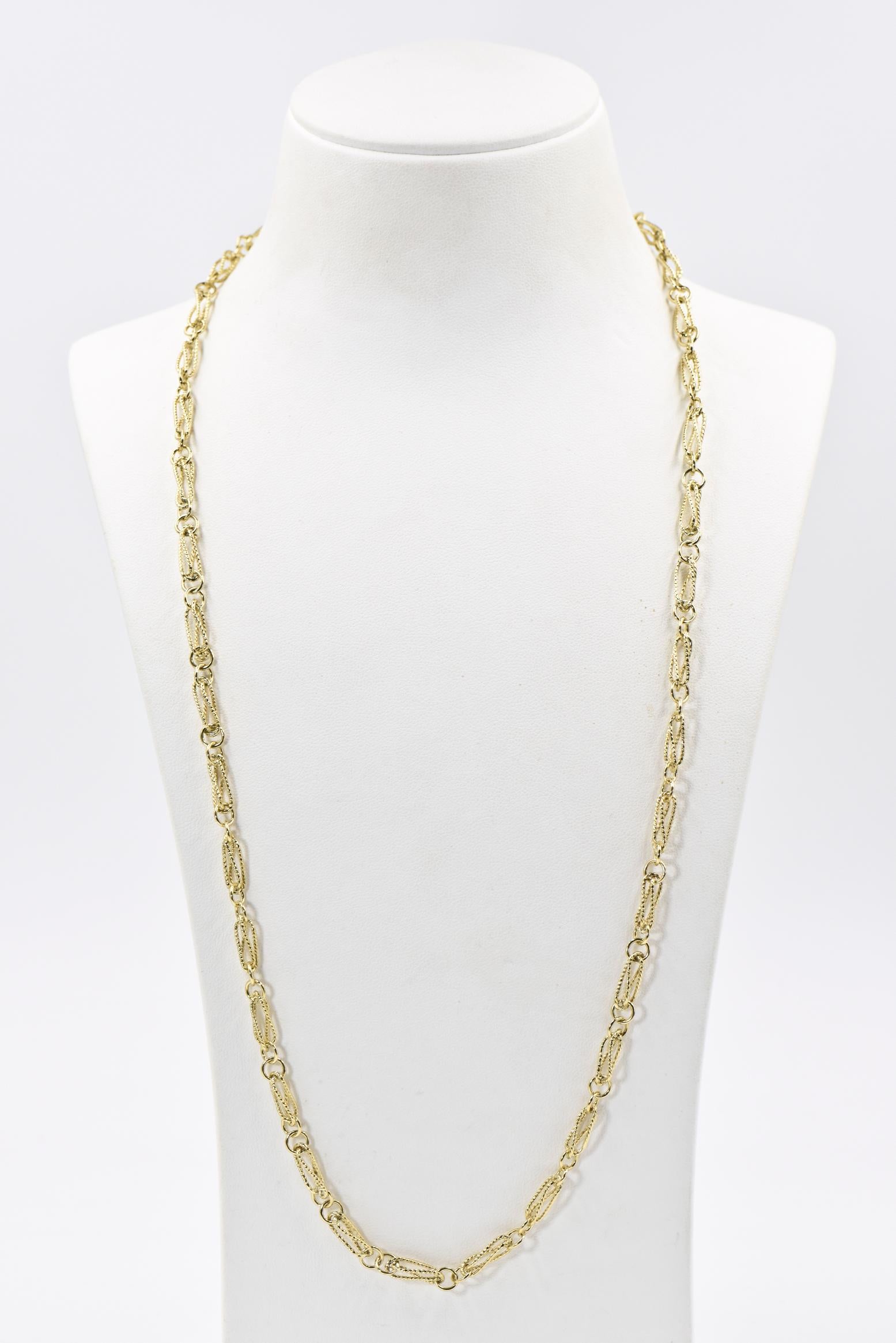 Italian 1970s Stylized Yellow Gold Chain Necklace 2