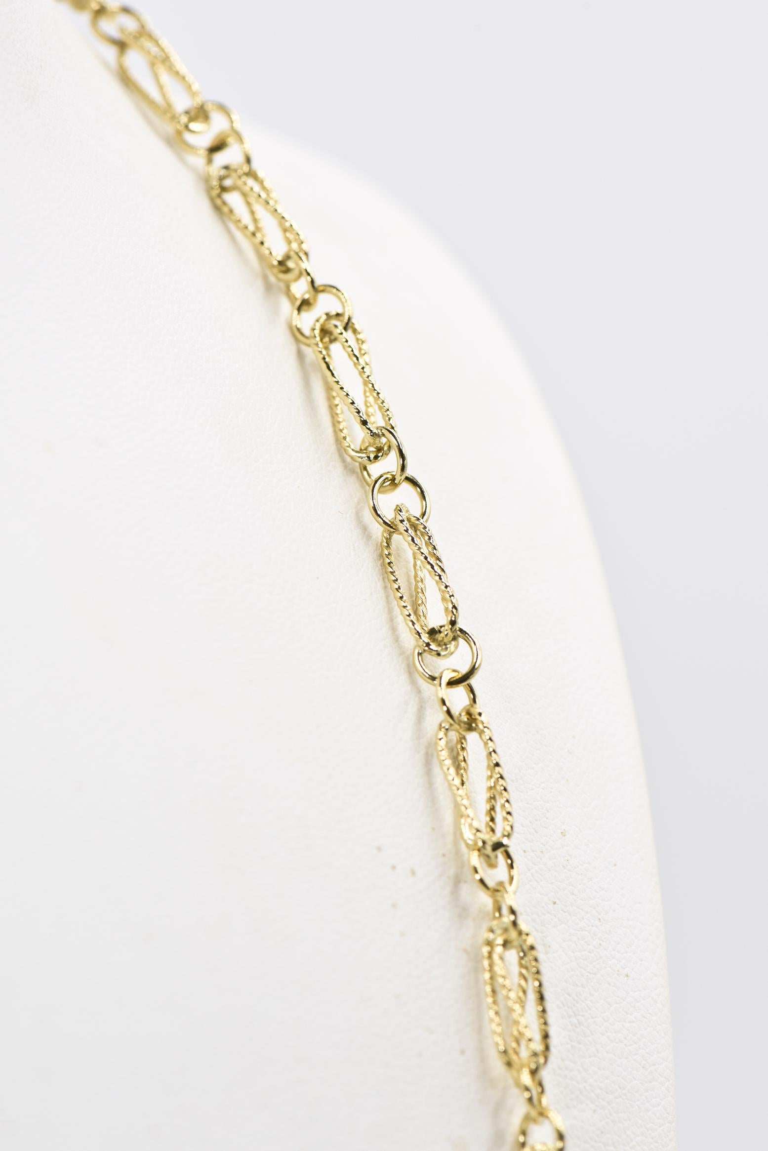 Italian 1970s Stylized Yellow Gold Chain Necklace 3
