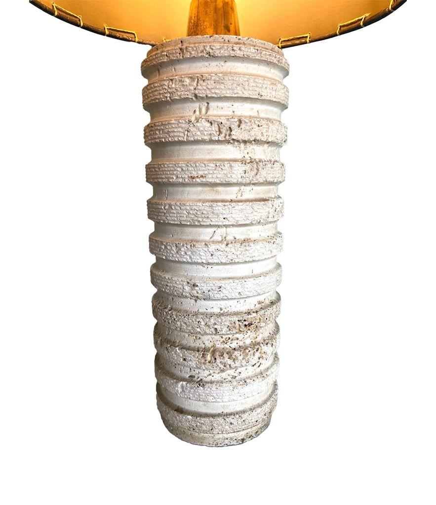 Italian 1970s Travertine Lamp by Fratelli Mannelli with Brass Fittings For Sale 9