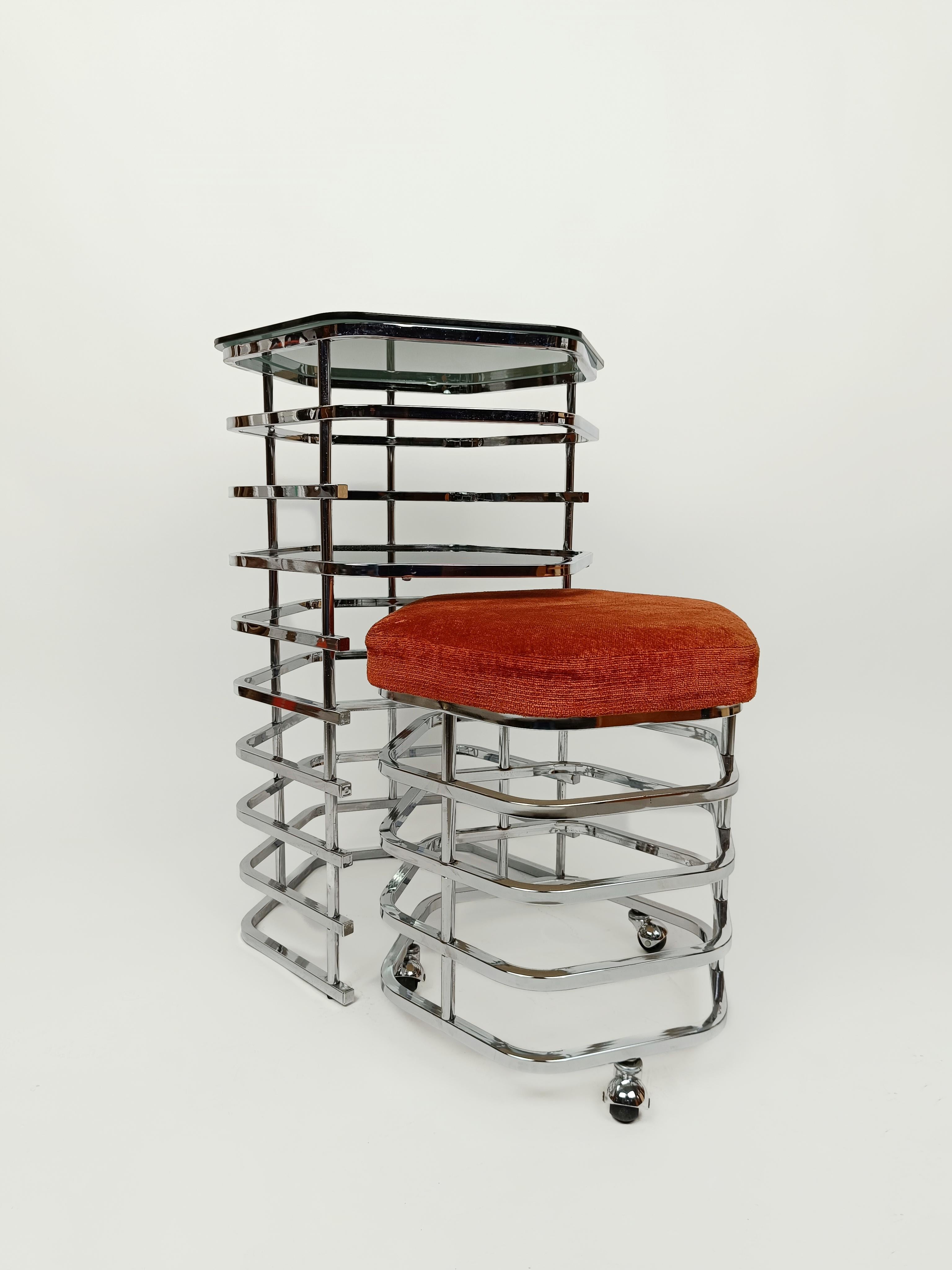 Italian 1970s Vanity Table & Seat made in chrome and smoked glass For Sale 6