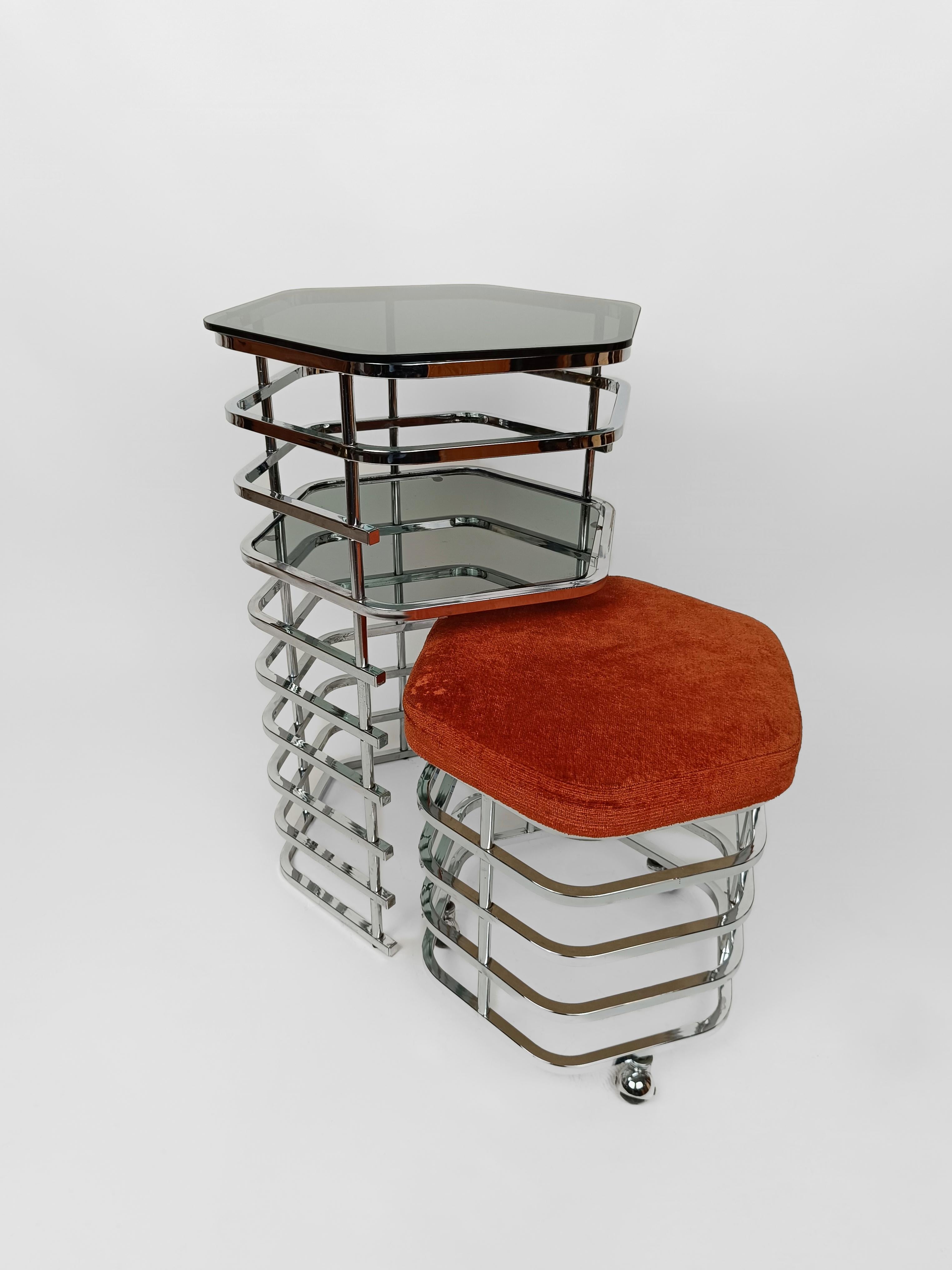 Italian 1970s Vanity Table & Seat made in chrome and smoked glass For Sale 8