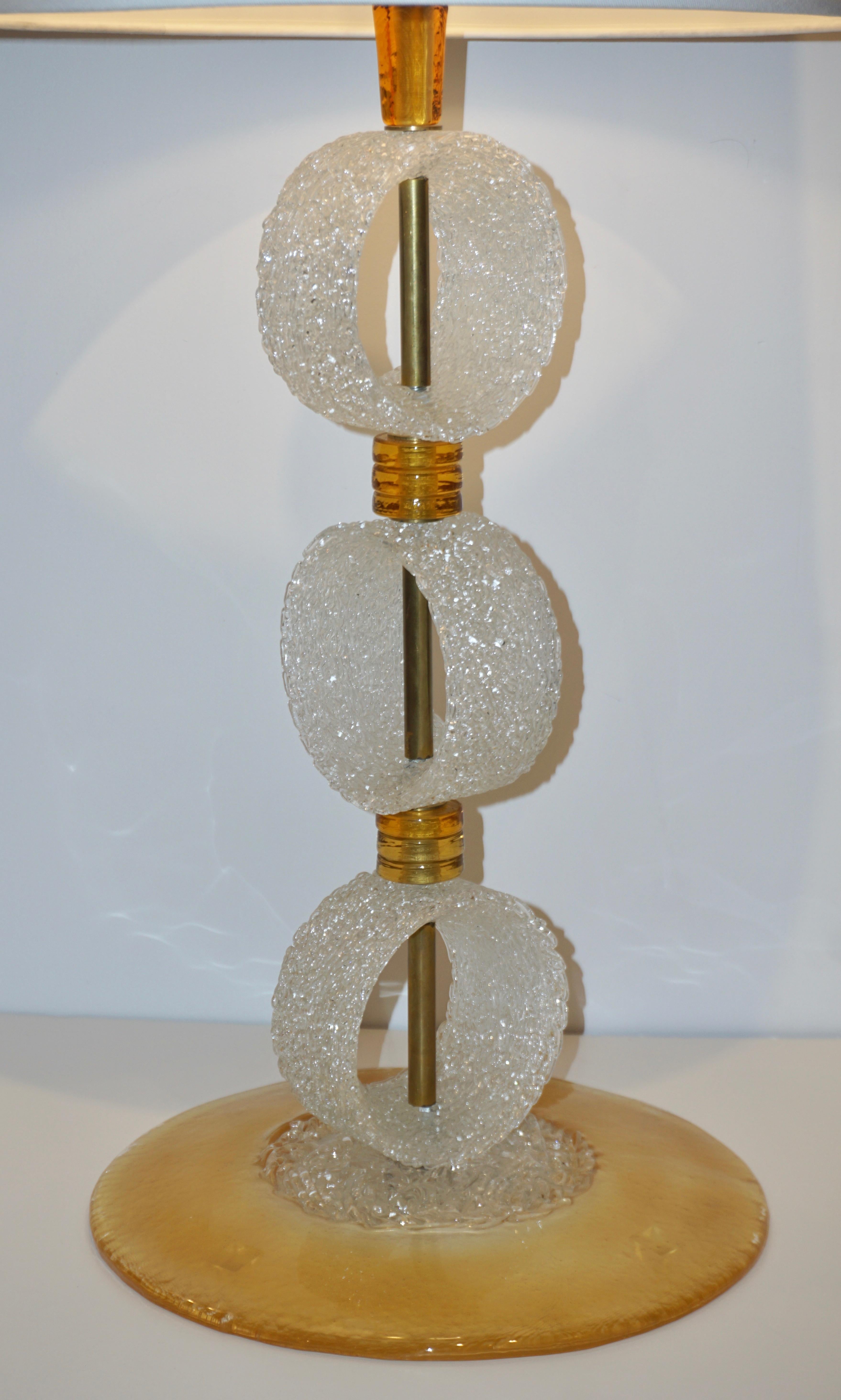 Hand-Crafted Italian 1970s Vintage Curved Pair of Brass & White Amber Gold Murano Glass Lamps
