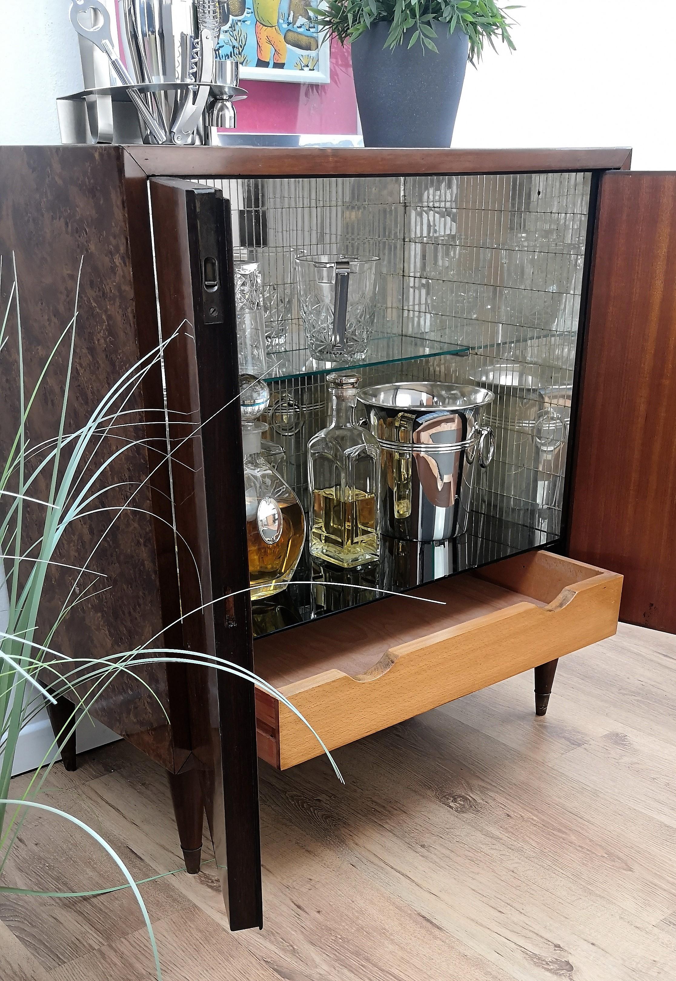 Italian 1970s Walnut Burl and Mirror Art Deco Midcentury Regency Dry Bar Cabinet 1