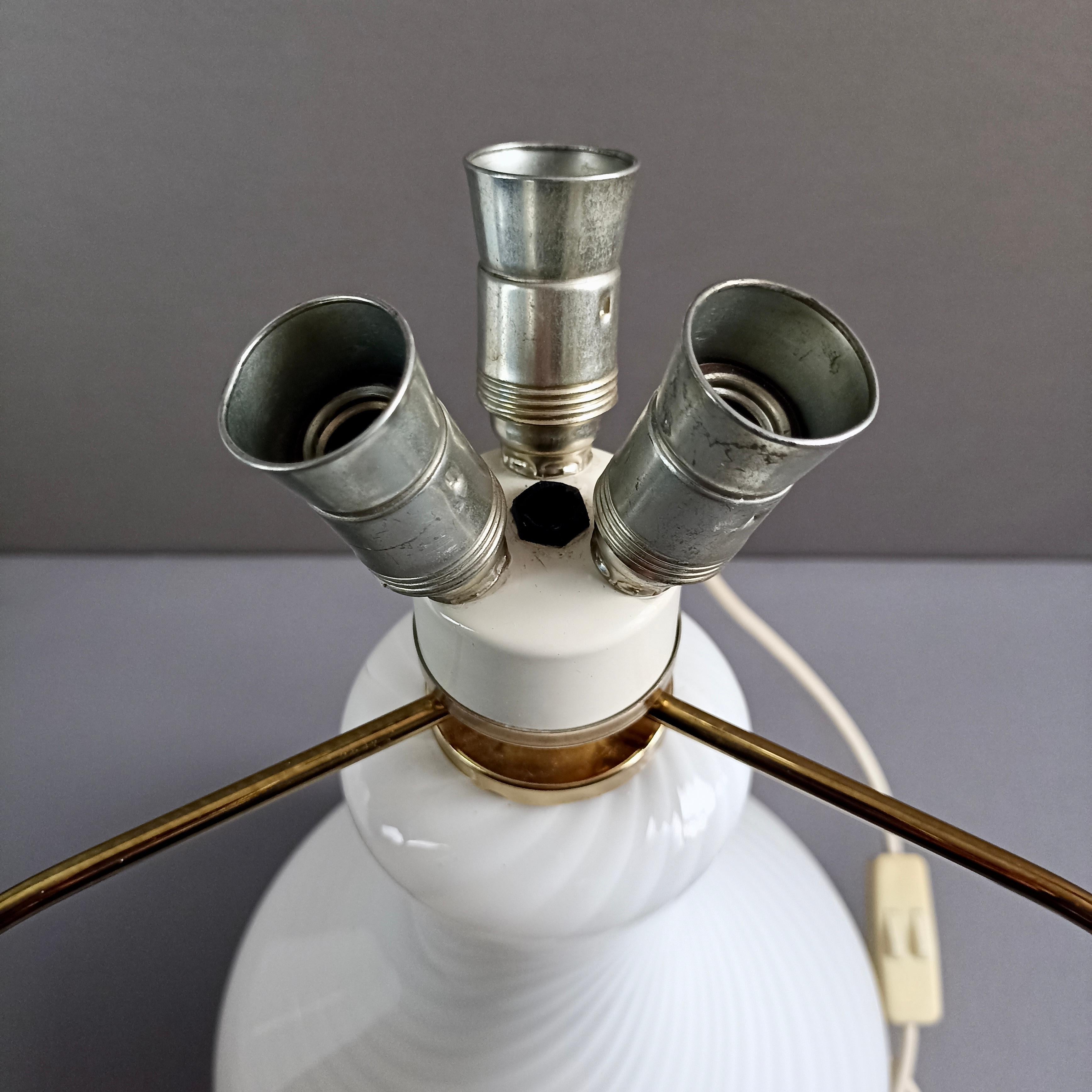 Murano 1970s Mushroom Swirled Art Glass XL Size Four-Light Table Lamp For Sale 4