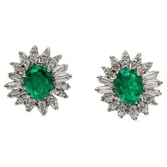 Italienische 1980er Kolumbianische Smaragd 
Diamant Cluster Ohrringe