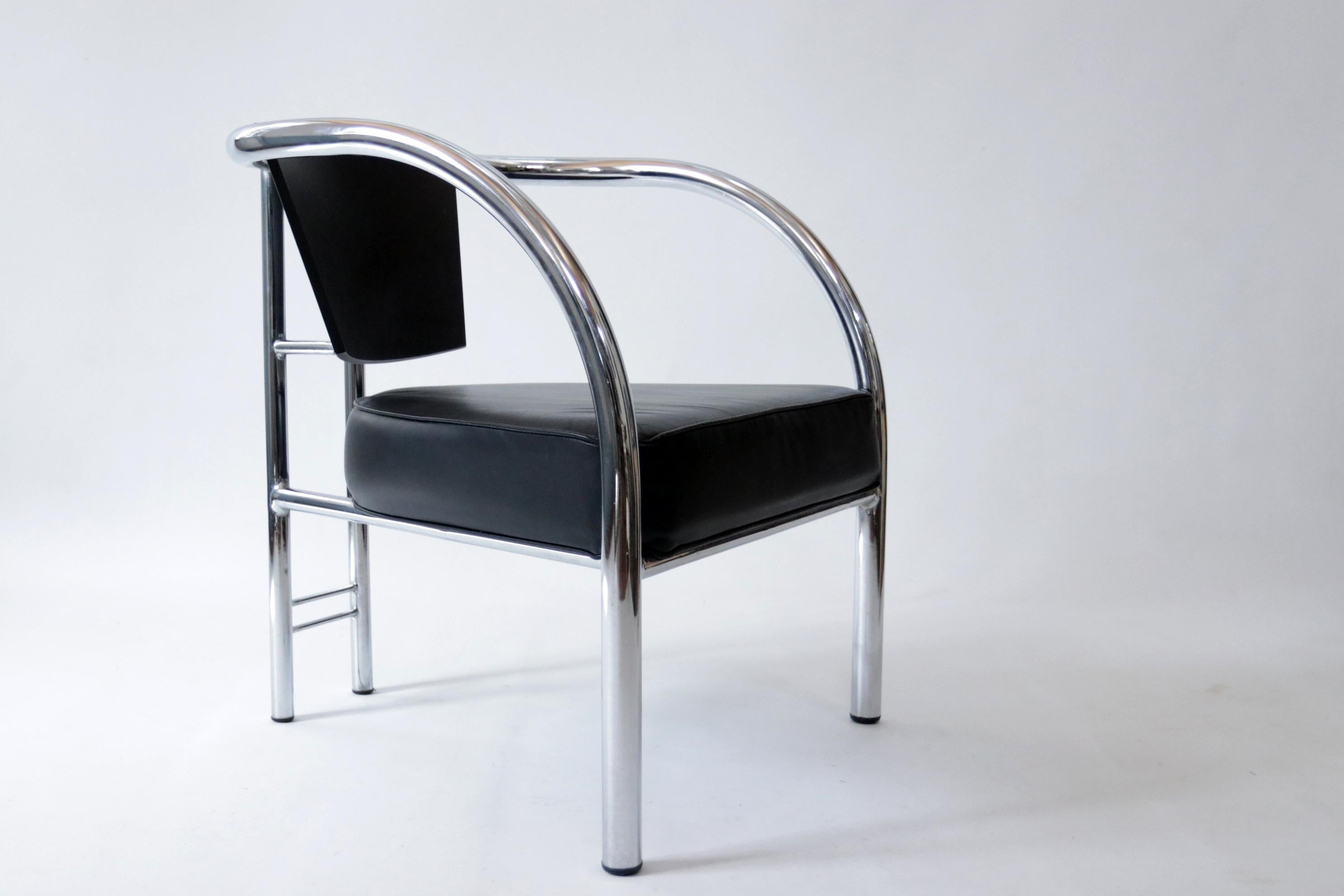 Italian 1980's Design Armchair Tubular Chrome Steel Black Leather For Sale 5